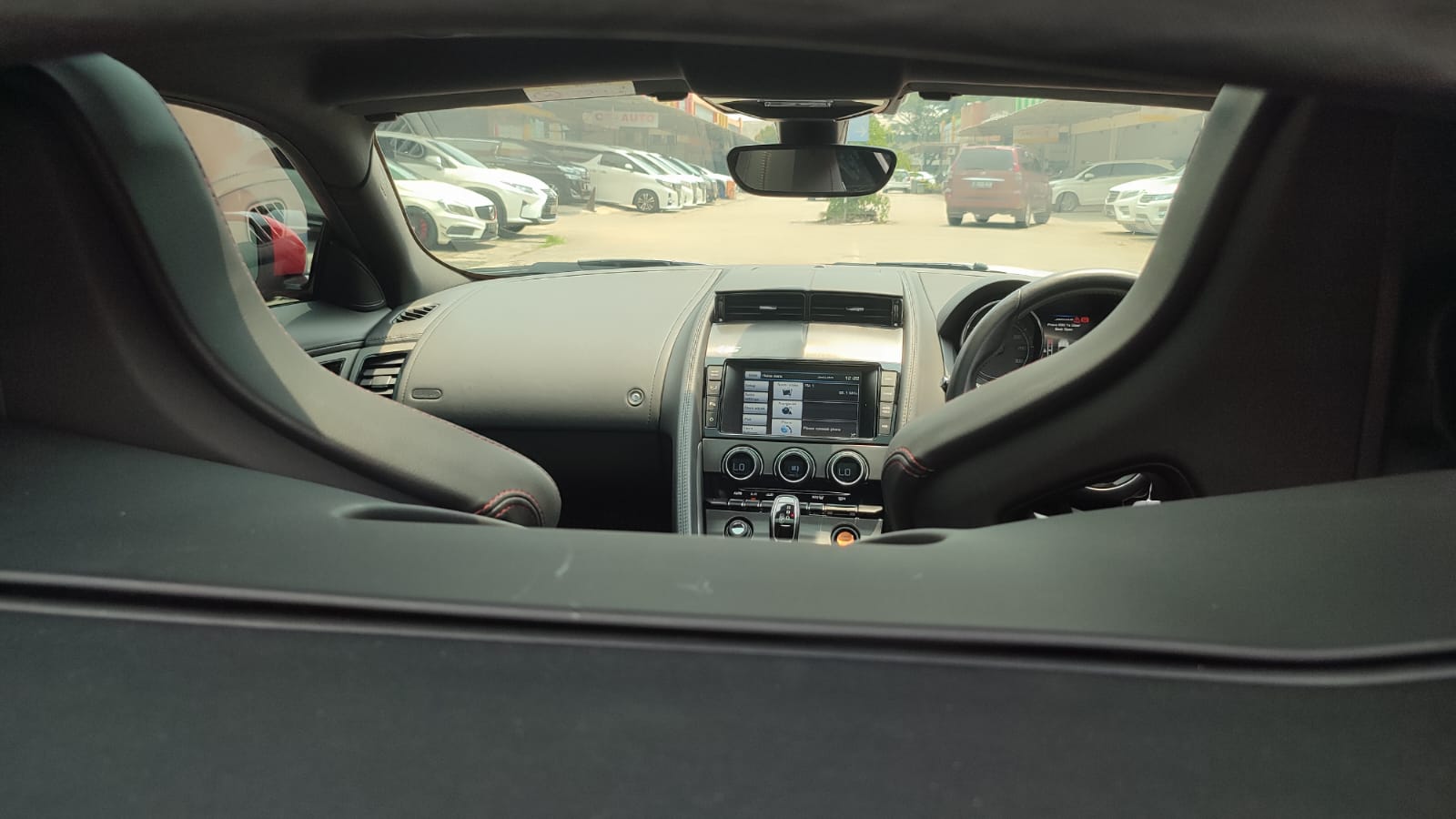 2015 Jaguar F-Type Coupe Coupe 3.0 L AT 2015 Jaguar F-Type Coupe Coupe 3.0 L AT