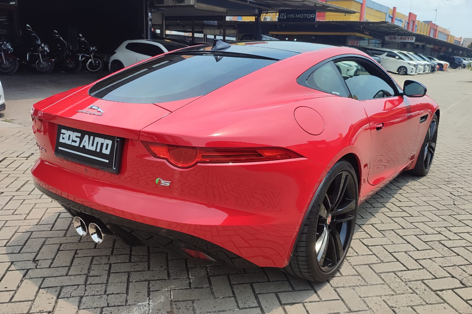 2015 Jaguar F-Type Coupe Coupe 3.0 L AT 2015 Jaguar F-Type Coupe Coupe 3.0 L AT
