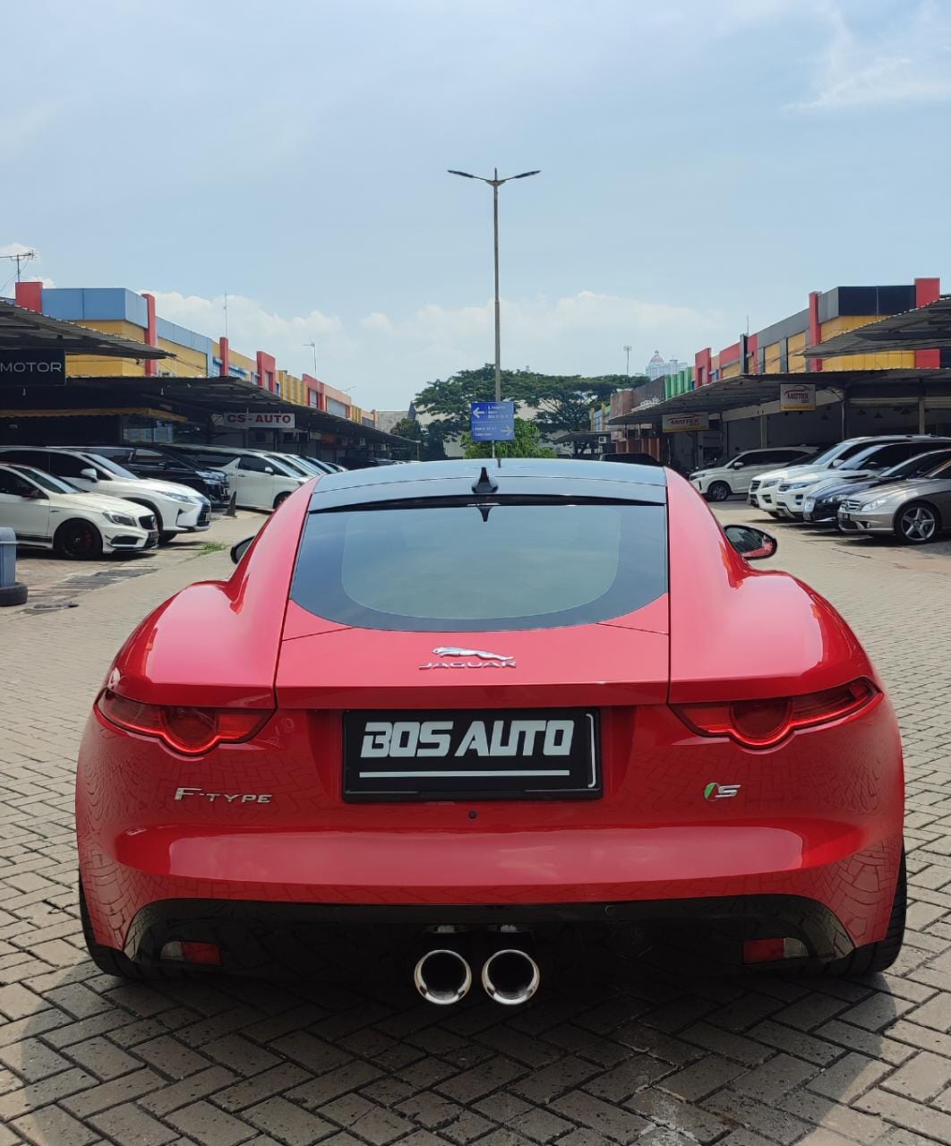 2015 Jaguar F-Type Coupe Coupe 3.0 L AT 2015 Jaguar F-Type Coupe Coupe 3.0 L AT