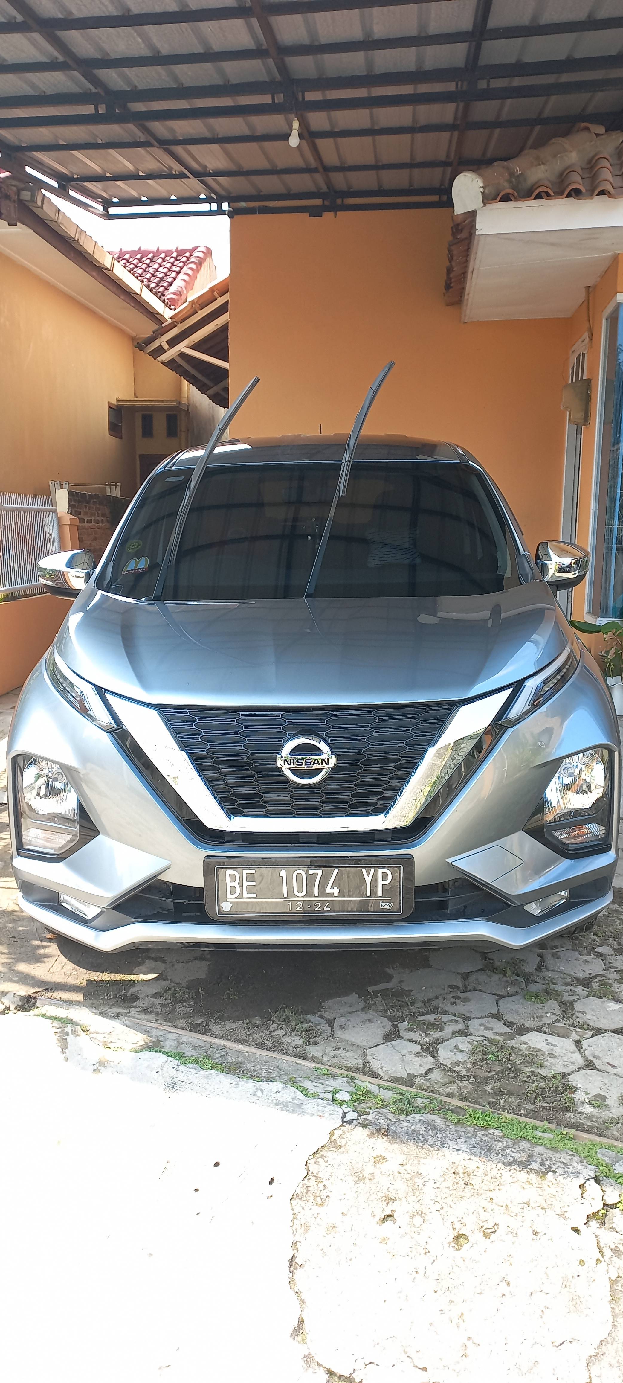 2019 Nissan Livina  VL AT Bekas 2019 Nissan Livina  VL AT Bekas