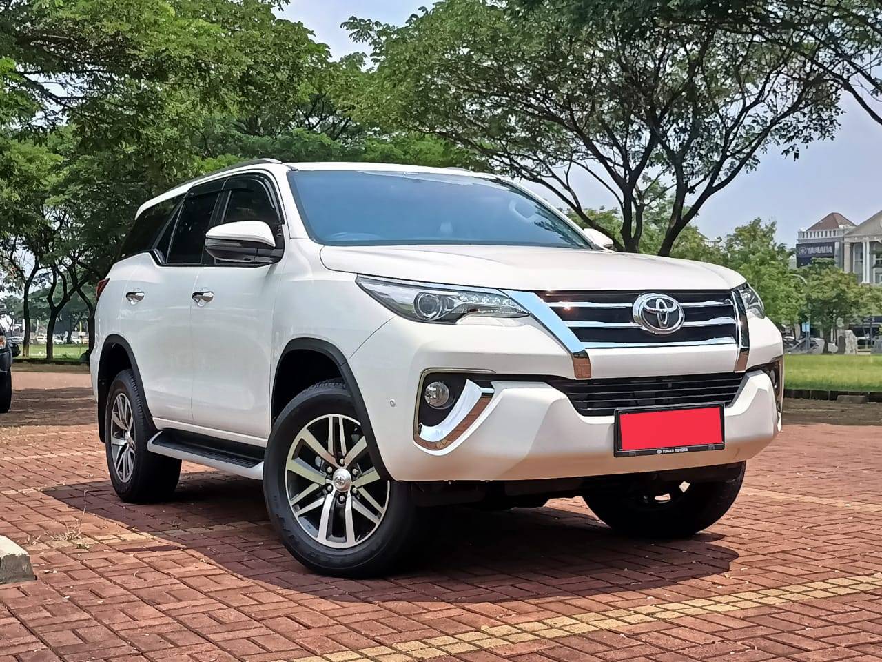 2017 Toyota Fortuner 2.4 VRZ AT 2.4 VRZ AT tua