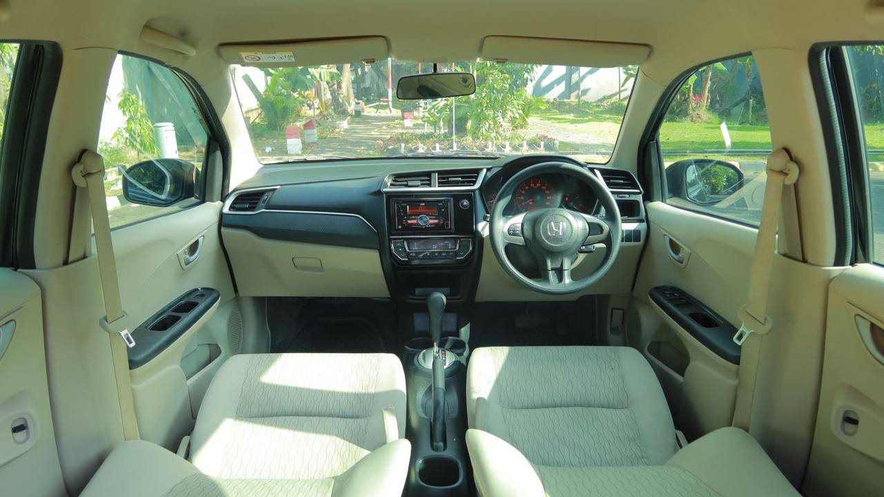 Dijual 2016 Honda Brio Satya E CVT Satya E CVT Bekas