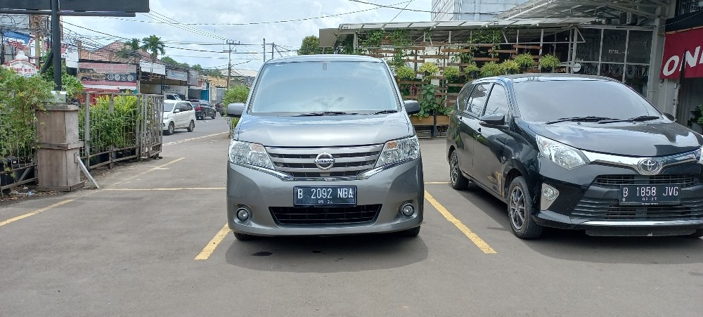 2013 Nissan Serena