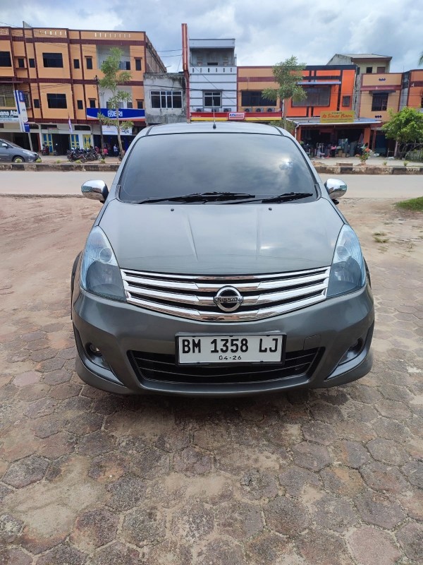 2012 Nissan Grand Livina