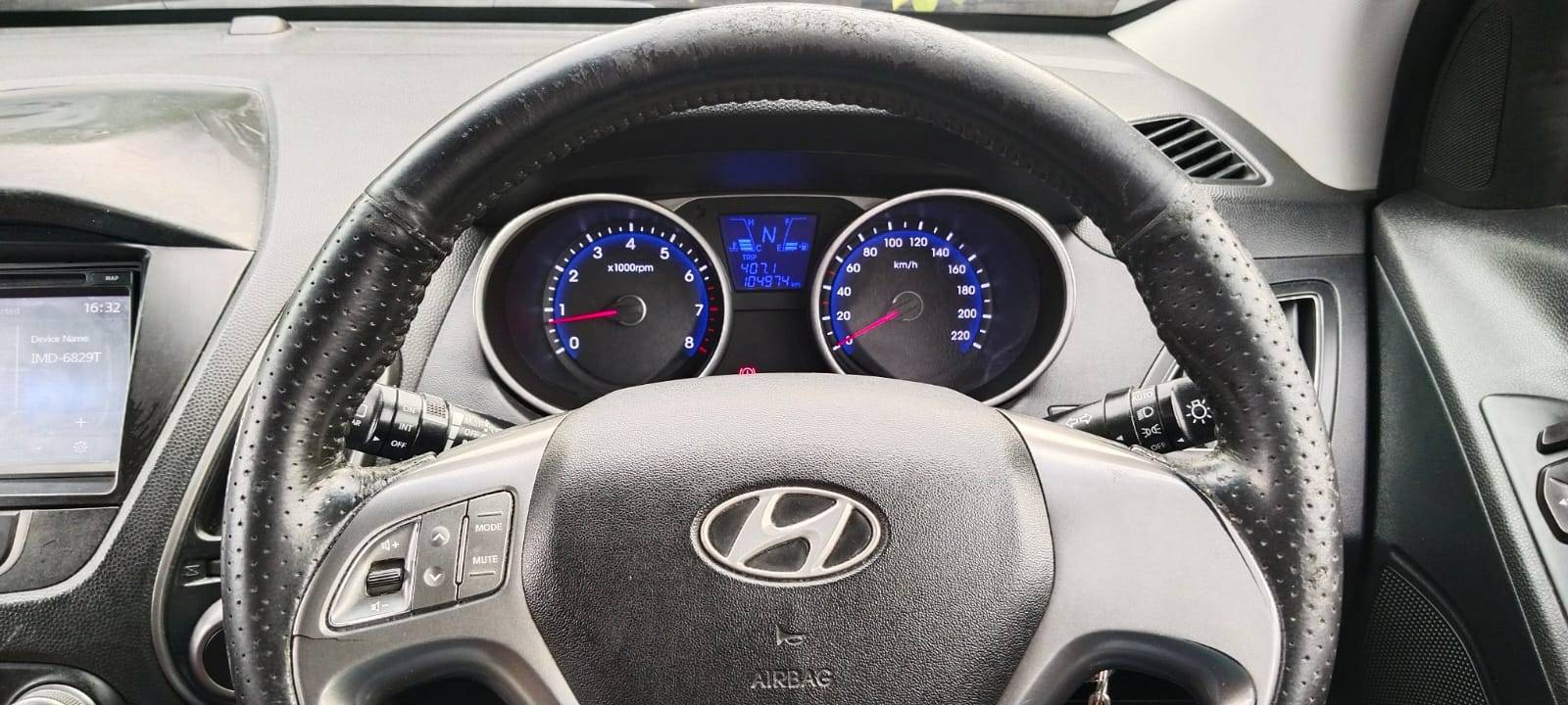 2014 Hyundai Tucson 2.0L GLS AT 2014 Hyundai Tucson 2.0L GLS AT