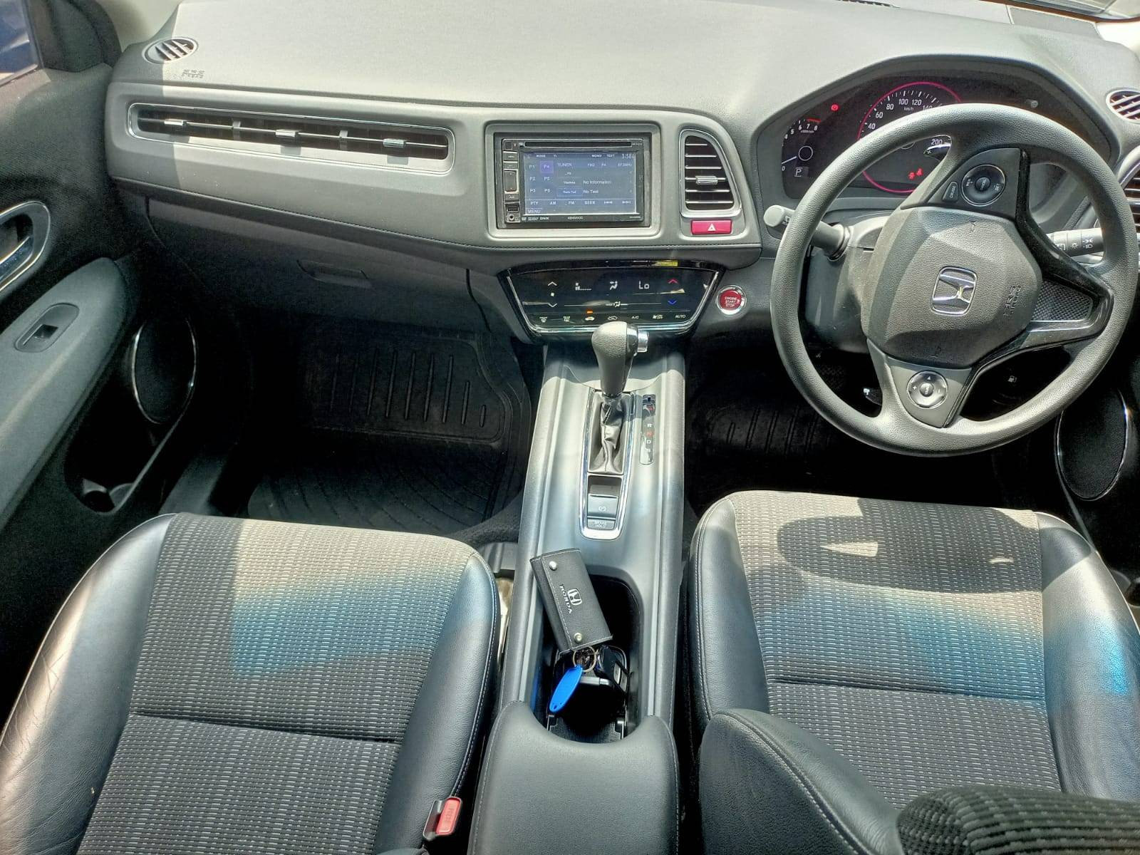 2016 Honda HRV  RU1 1.5 E CVT CKD 2016 Honda HRV  RU1 1.5 E CVT CKD