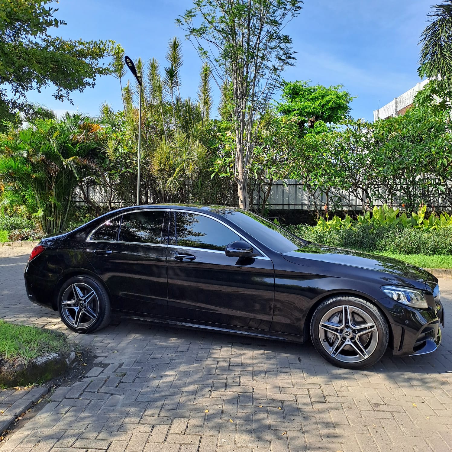 2019 Mercedes Benz C-Class Sedan C 300 AMG Line 2019 Mercedes Benz C-Class Sedan C 300 AMG Line