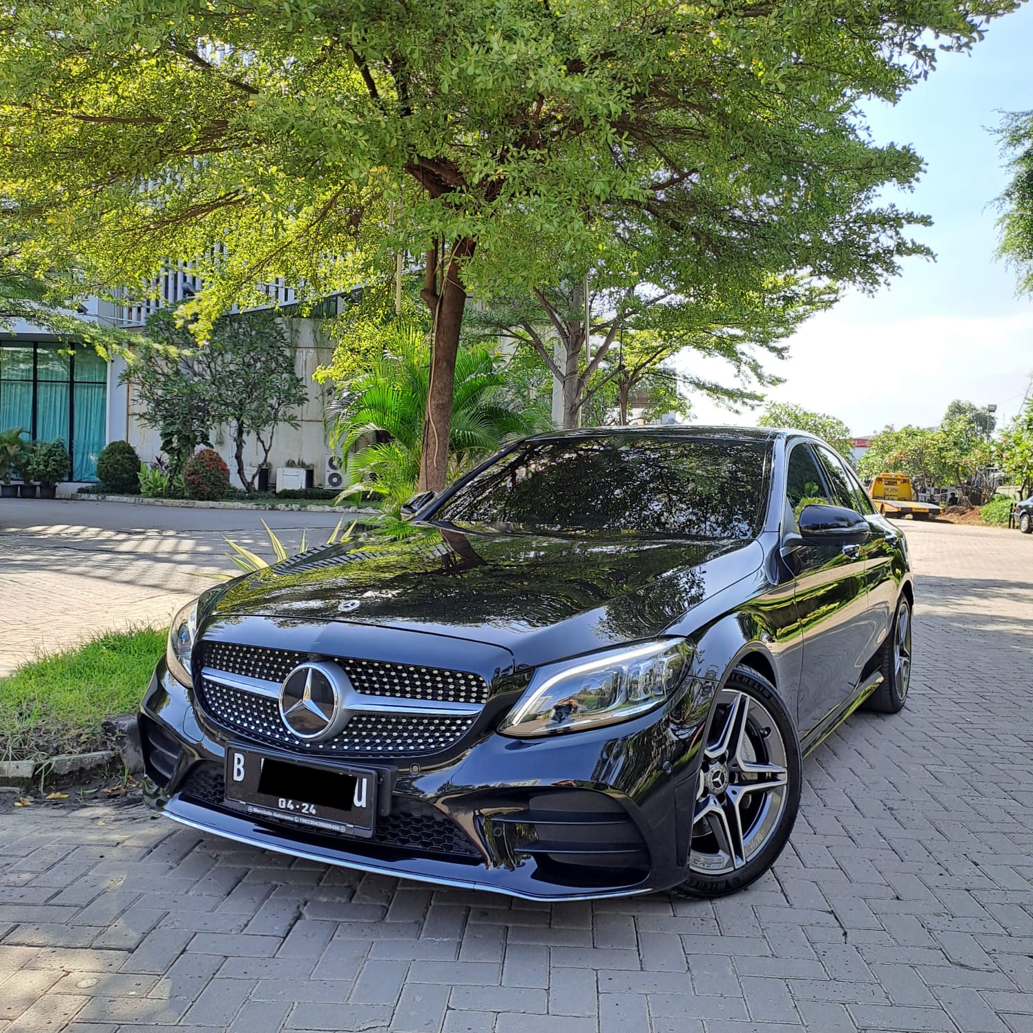 2019 Mercedes Benz C-Class Sedan C 300 AMG Line 2019 Mercedes Benz C-Class Sedan C 300 AMG Line