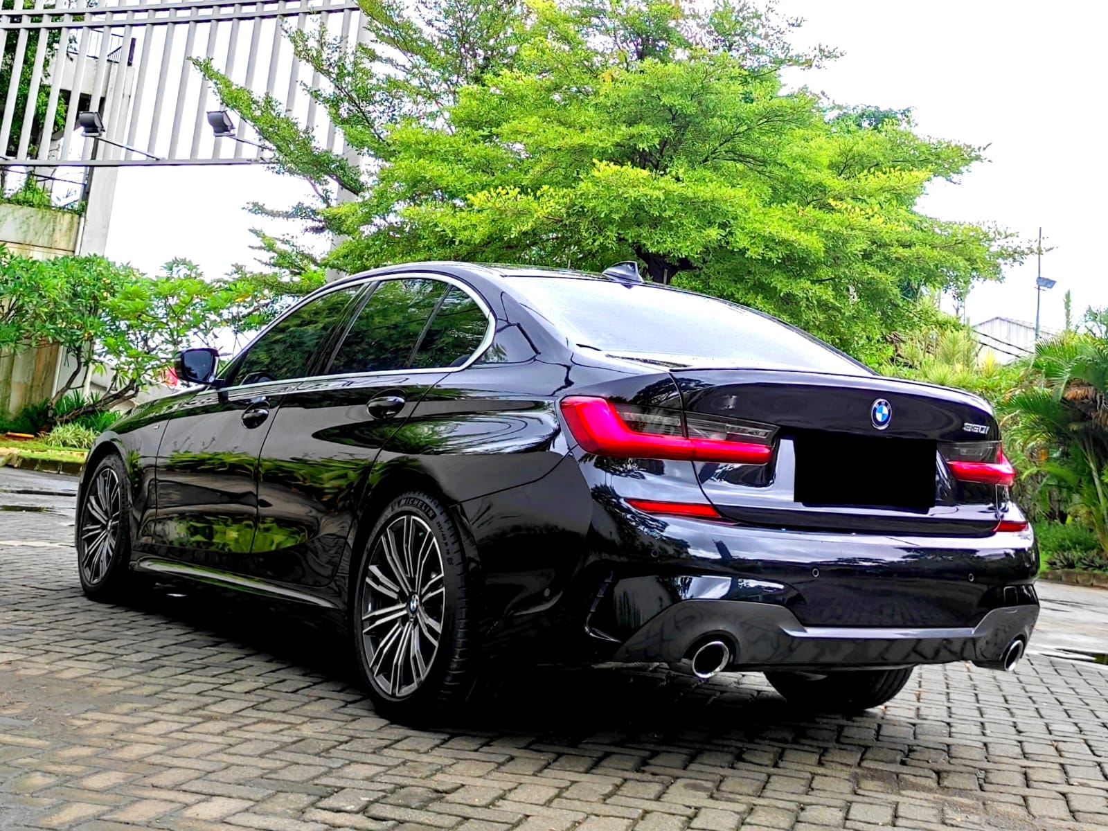 2020 BMW 3 Series Sedan  330i M Sport 2020 BMW 3 Series Sedan  330i M Sport