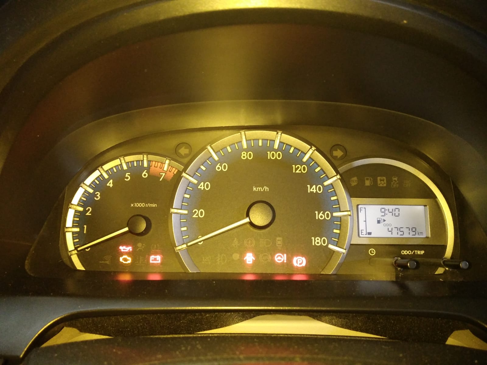 2019 Daihatsu Xenia  X MT 1.3 DLX 2019 Daihatsu Xenia  X MT 1.3 DLX