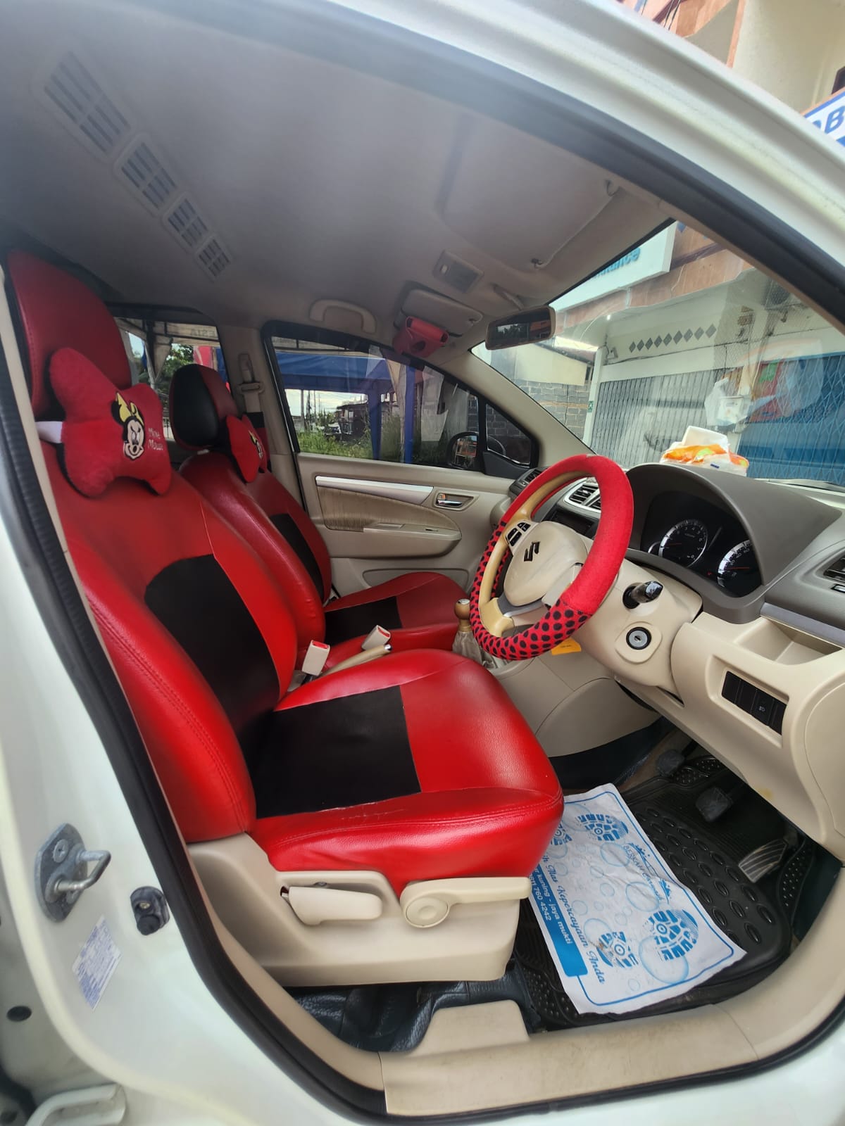 2013 Suzuki Ertiga  2013 Suzuki Ertiga