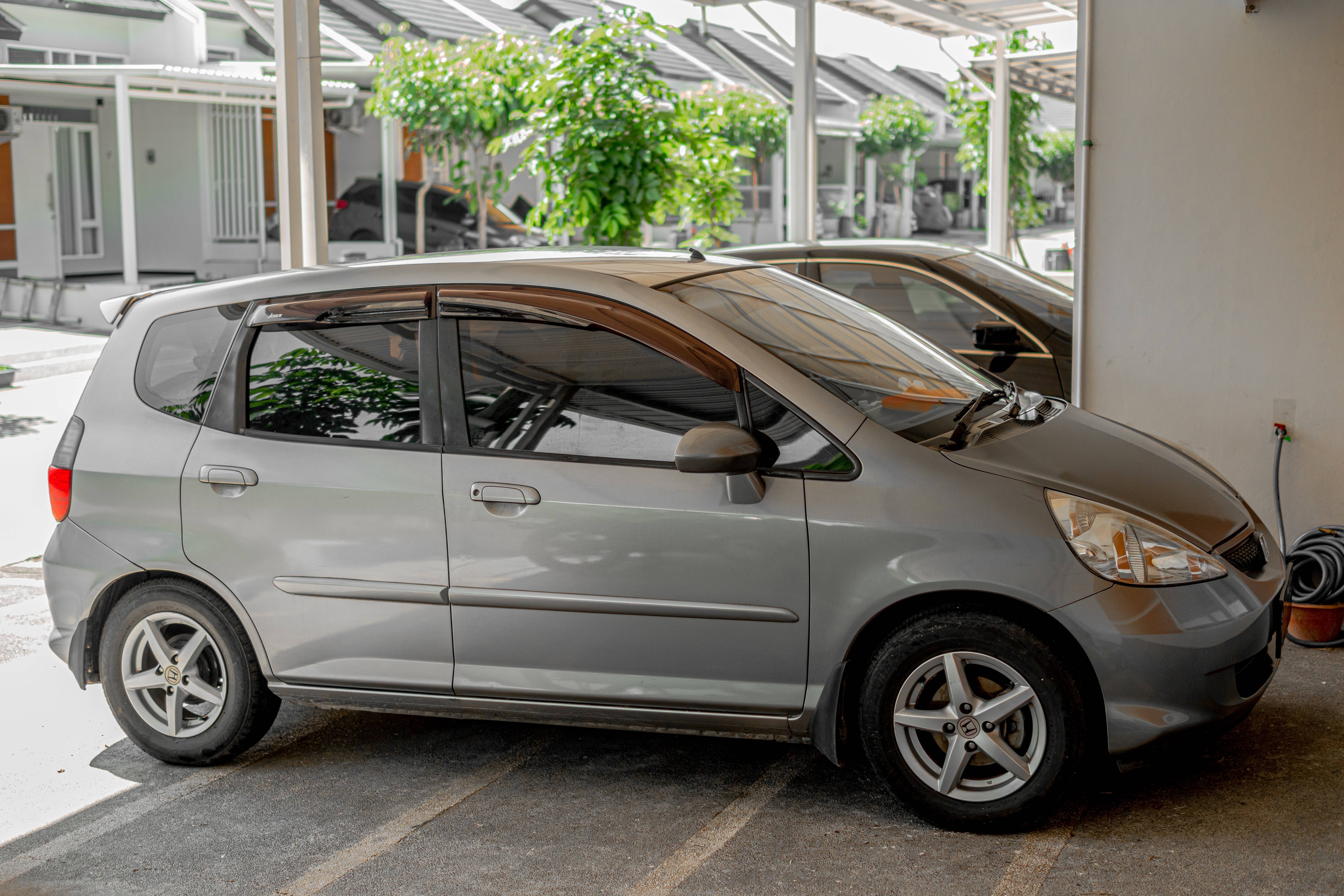 2006 Honda Jazz  IDSI M/T Bekas 2006 Honda Jazz  IDSI M/T Bekas