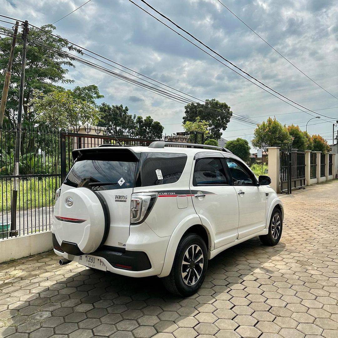 2017 Daihatsu Terios R MT Custom 2017 Daihatsu Terios R MT Custom