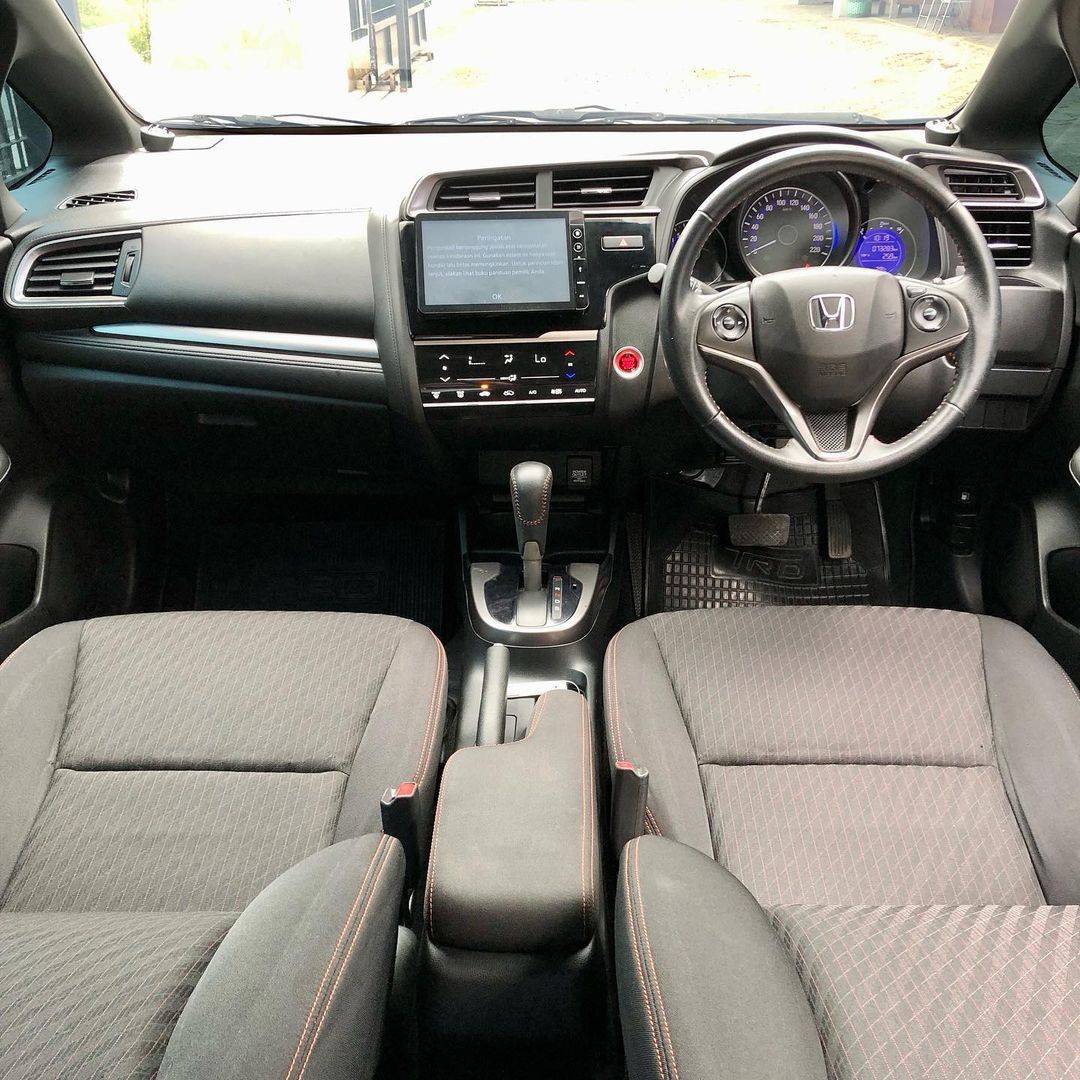 2018 Honda Jazz  1.5 AT VTEC ABS NEW 2018 Honda Jazz  1.5 AT VTEC ABS NEW