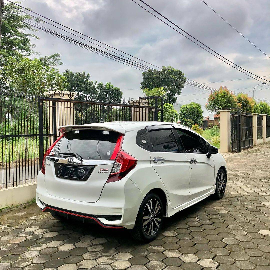 2018 Honda Jazz  1.5 AT VTEC ABS NEW 2018 Honda Jazz  1.5 AT VTEC ABS NEW