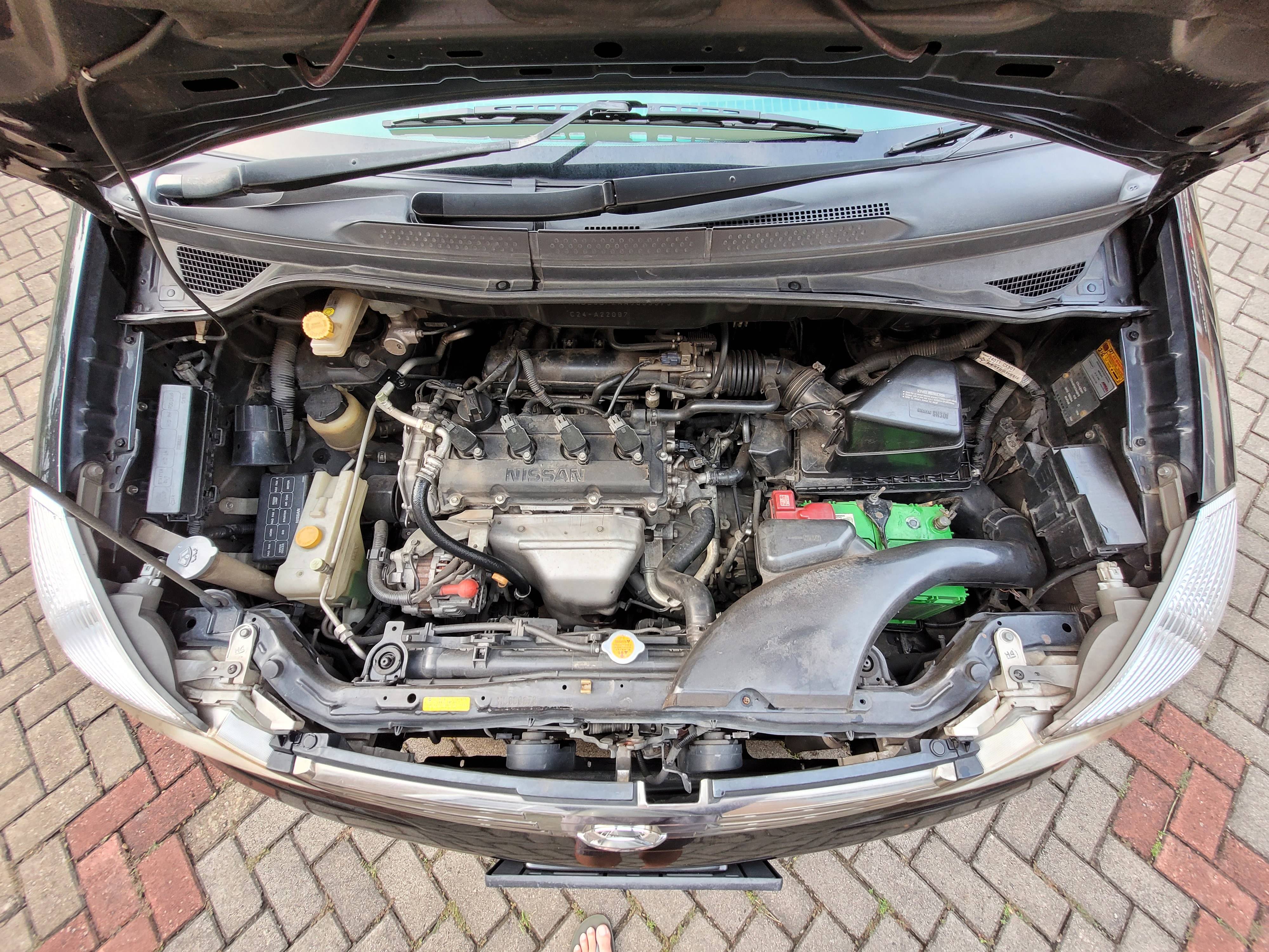 2010 Nissan Serena  2.0L Highway Star 2010 Nissan Serena  2.0L Highway Star