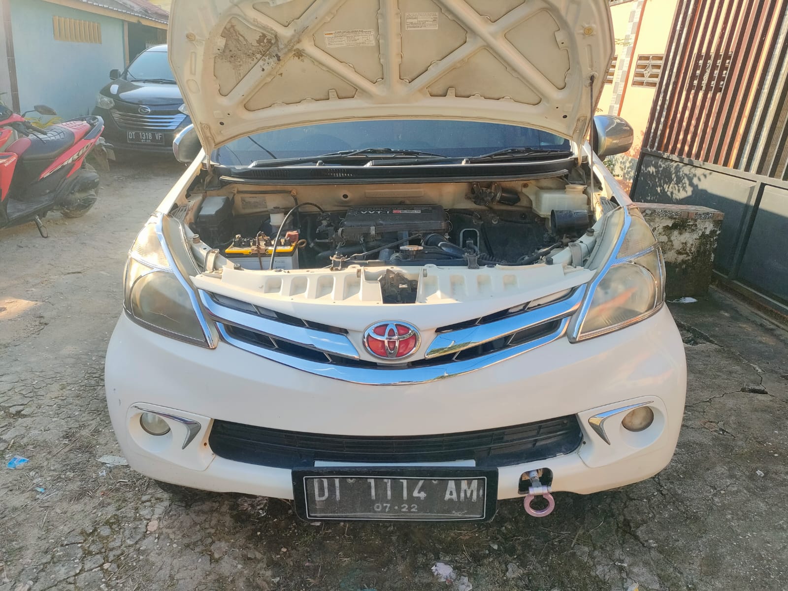 2012 Toyota Avanza  1.5 G MT 2012 Toyota Avanza  1.5 G MT
