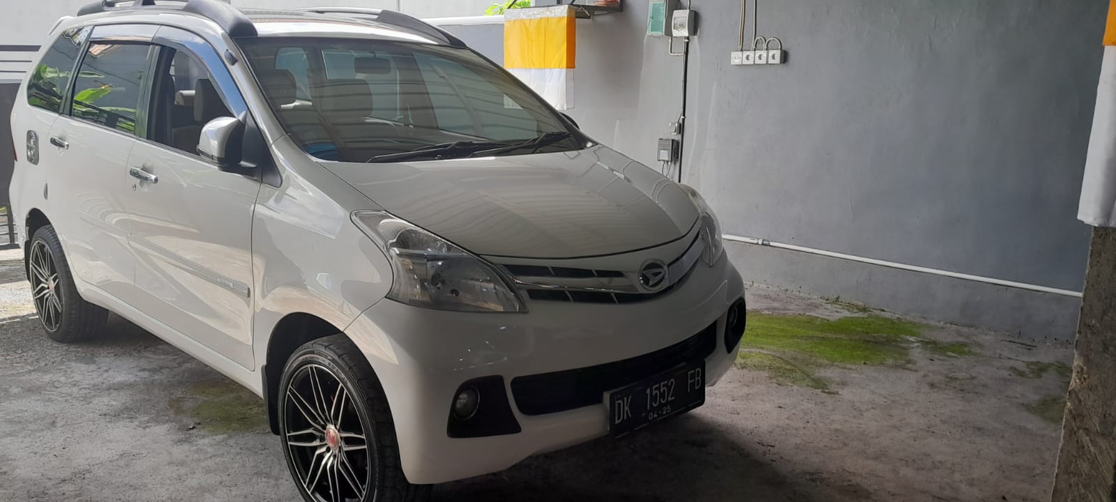 2015 Daihatsu Xenia 2015 Daihatsu Xenia