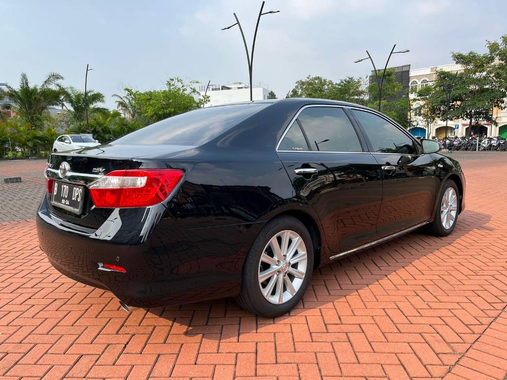 Dijual 2013 Toyota Camry  2.5 V AT MC 2.5 V AT MC Bekas