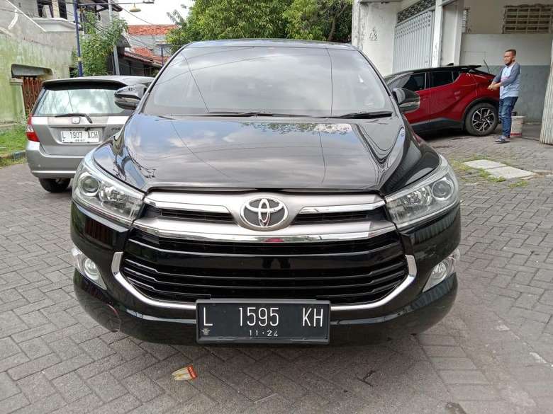 2019 Toyota Kijang Innova REBORN 2.4 V AT DIESEL REBORN 2.4 V AT DIESEL bekas