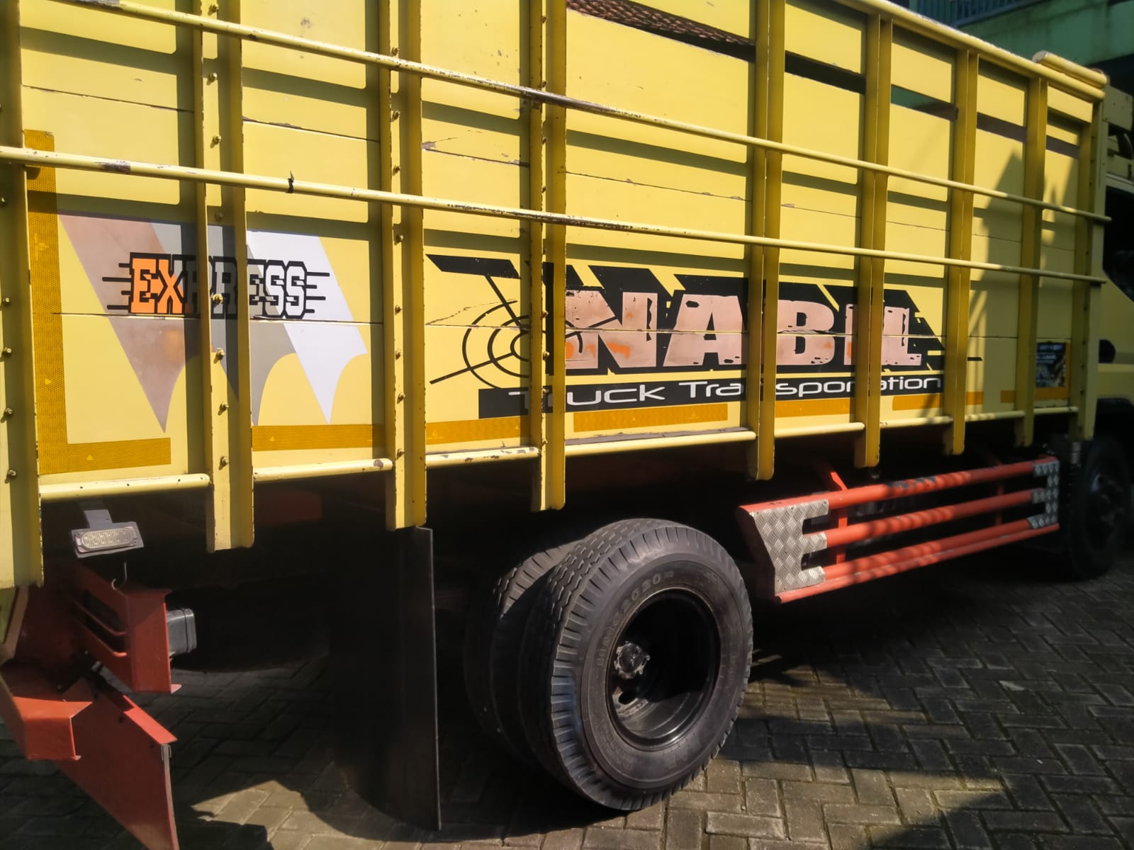 2014 Mitsubishi L300  L 300 SOLAR PU Bekas 2014 Mitsubishi L300  L 300 SOLAR PU Bekas