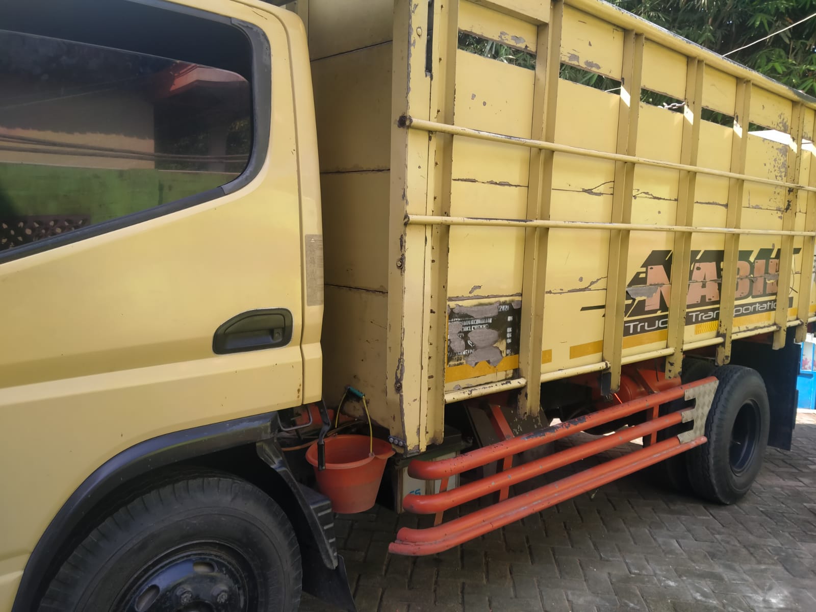 2014 Mitsubishi L300  L 300 SOLAR PU 2014 Mitsubishi L300  L 300 SOLAR PU