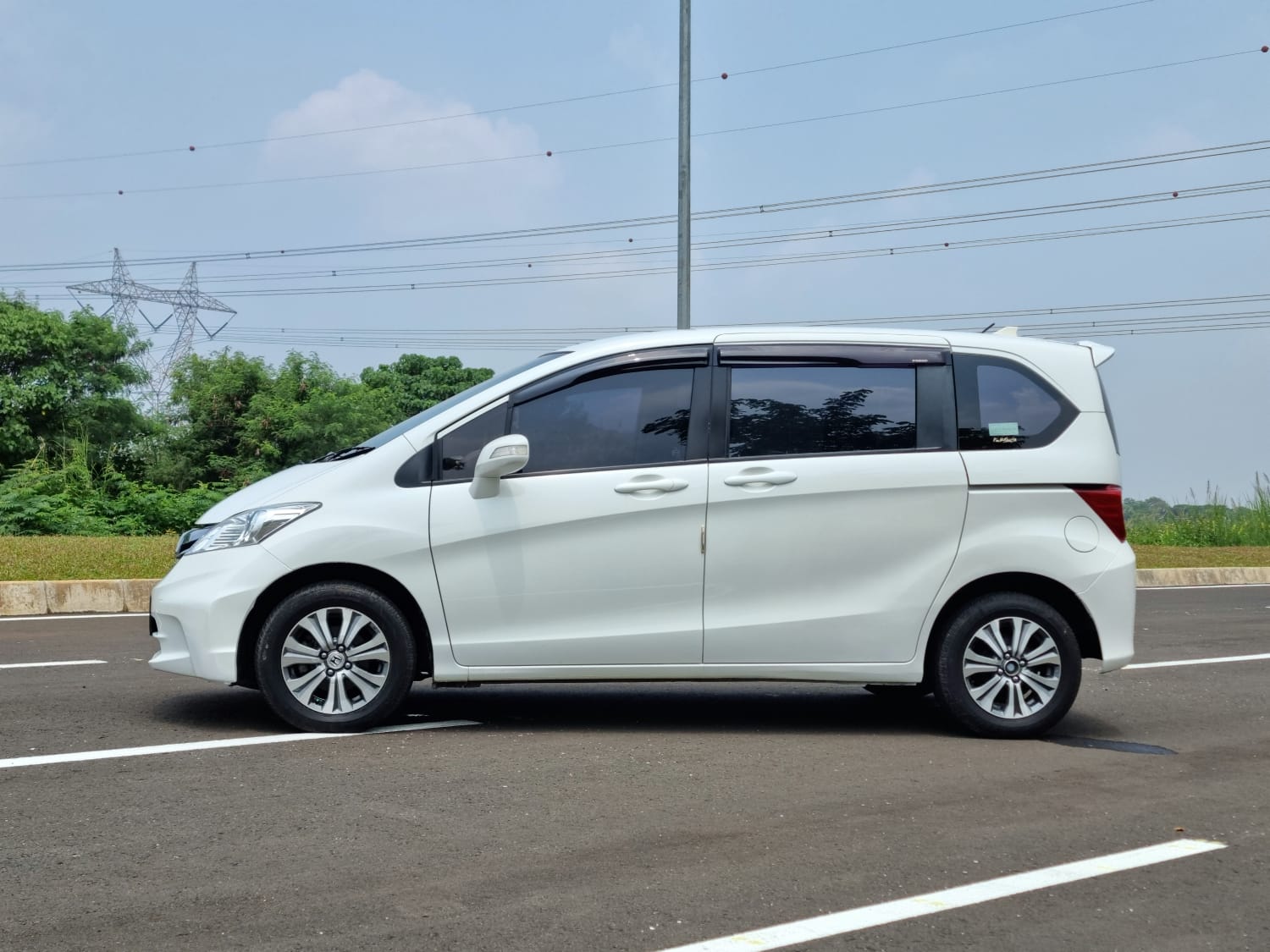 2013 Honda Freed 2013 Honda Freed