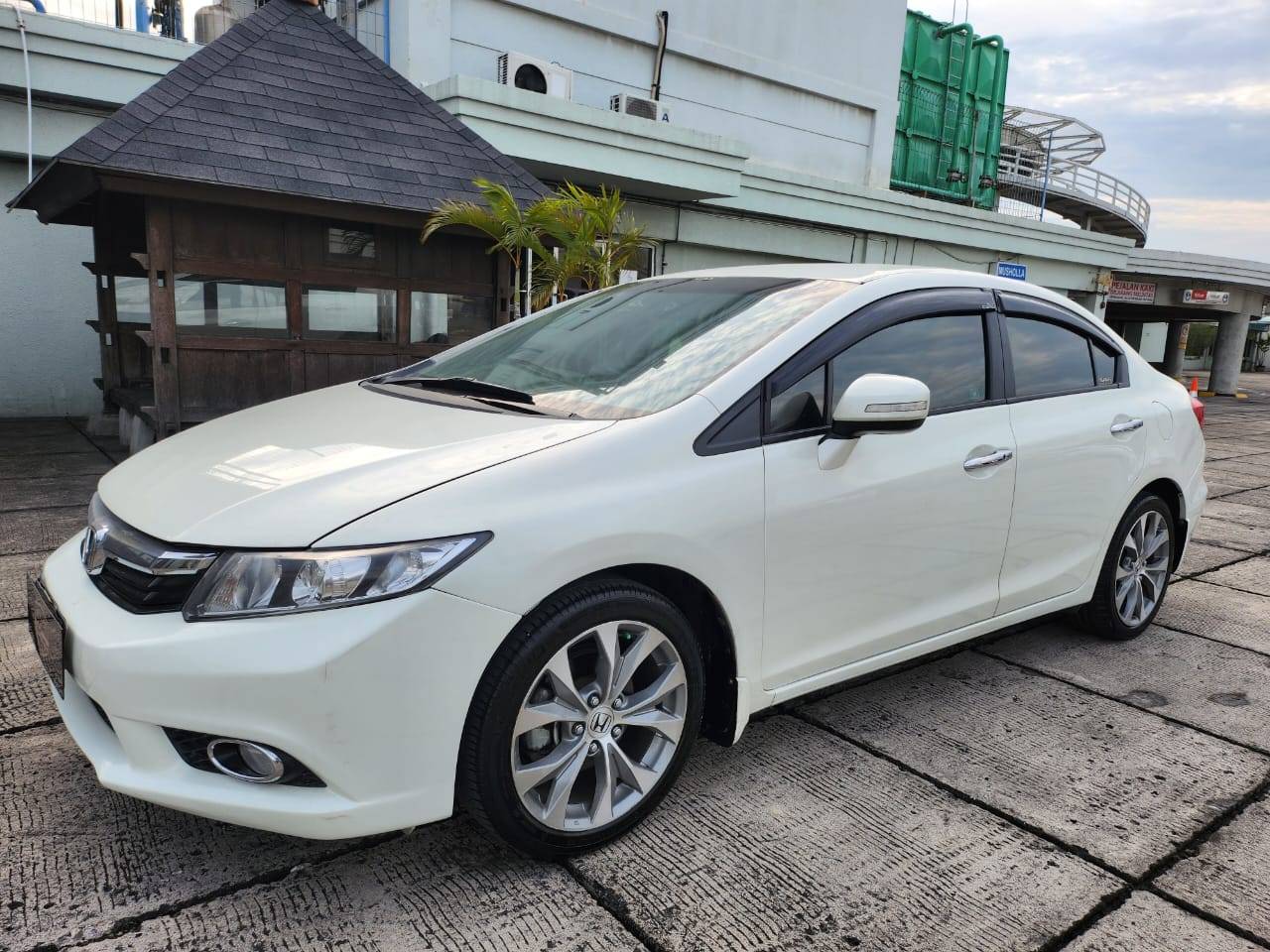 Dijual 2013 Honda Civic  2.0 AT 2.0 AT Bekas
