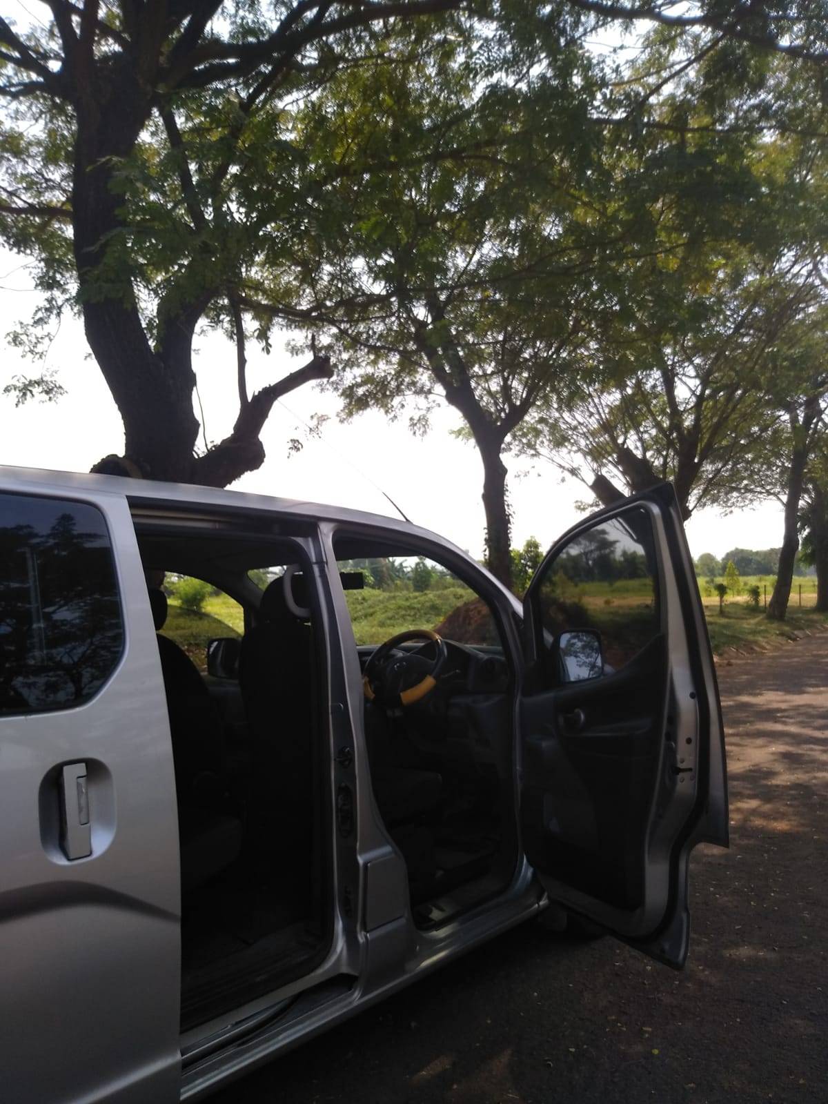 2013 Nissan Evalia 1.5 XV MT 2013 Nissan Evalia 1.5 XV MT