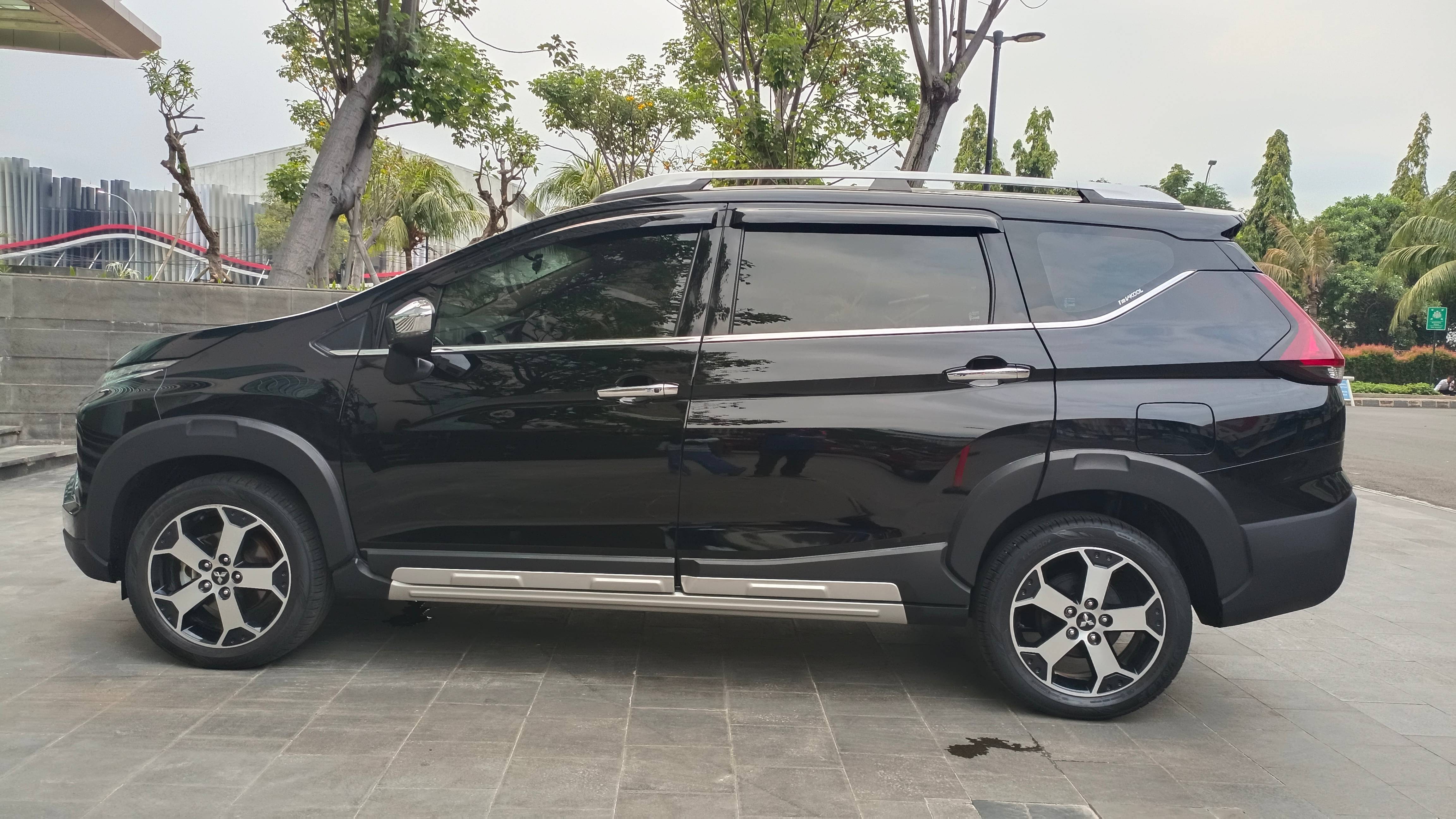 2021 Mitsubishi Xpander Cross Premium CVT 2021 Mitsubishi Xpander Cross Premium CVT