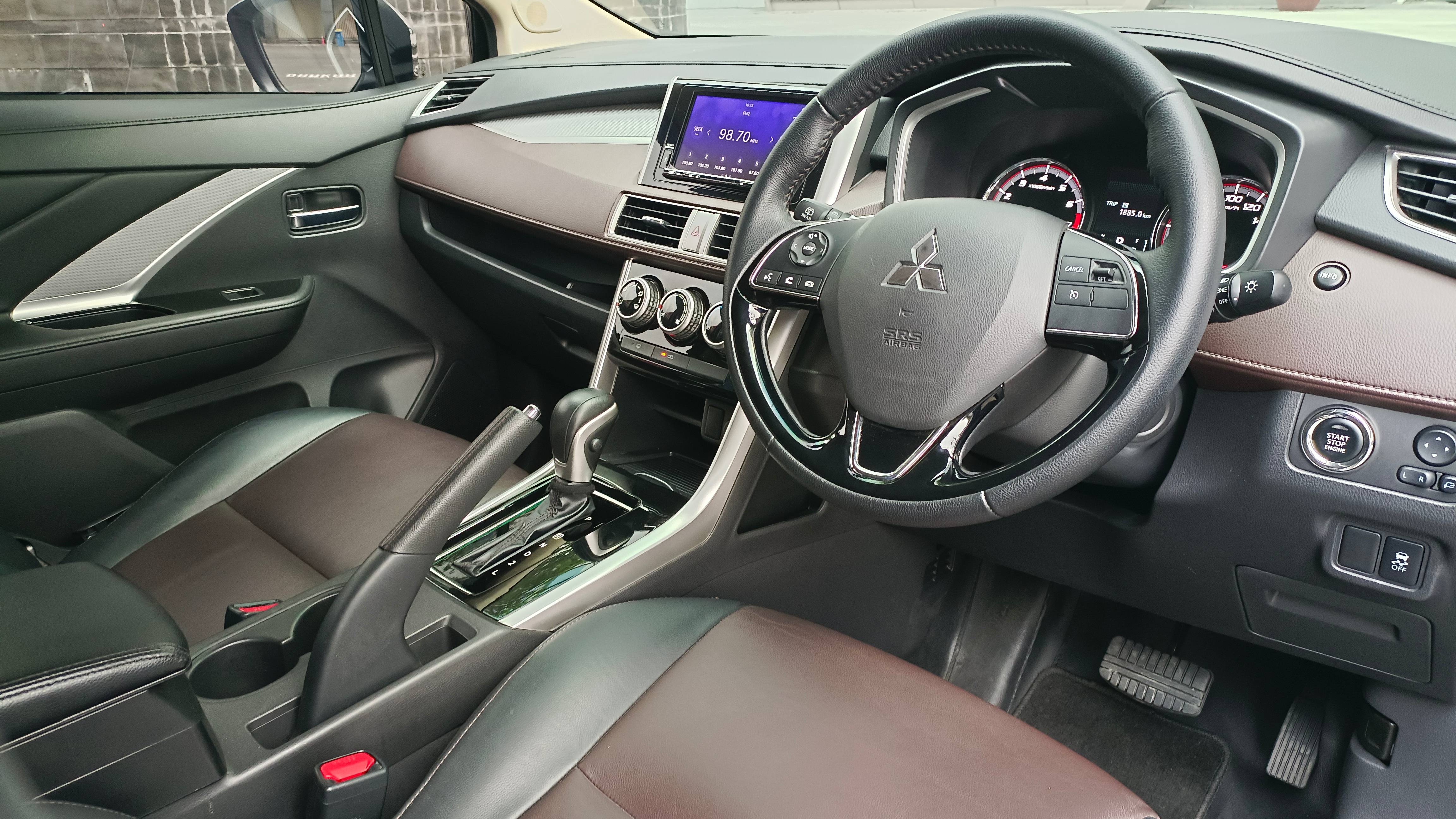 2021 Mitsubishi Xpander Cross Premium CVT 2021 Mitsubishi Xpander Cross Premium CVT