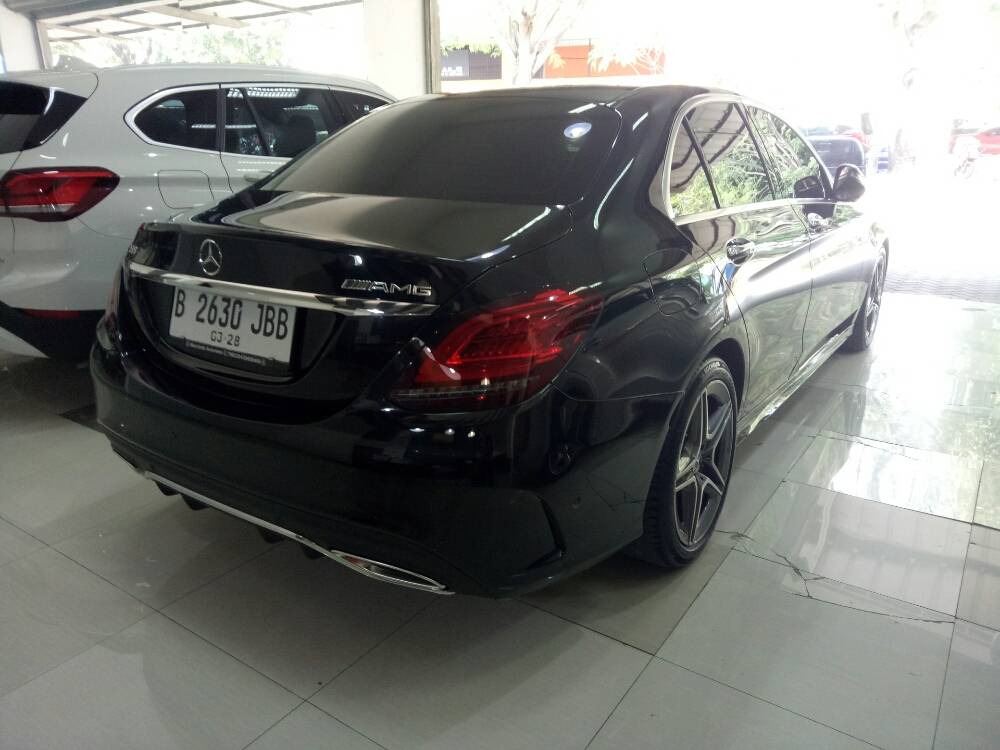 Old 2022 Mercedes Benz C-Class Coupe C 300 AMG COUPE C 300 AMG COUPE