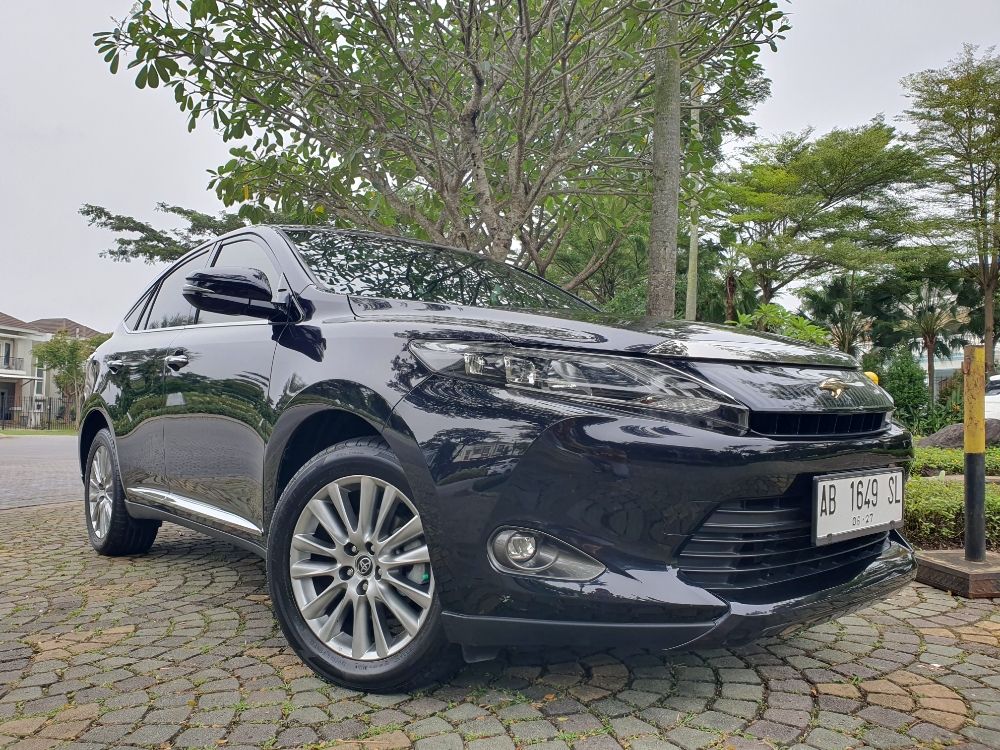 Spesifikasi & Fitur Toyota Harrier - Zigwheels Indonesia