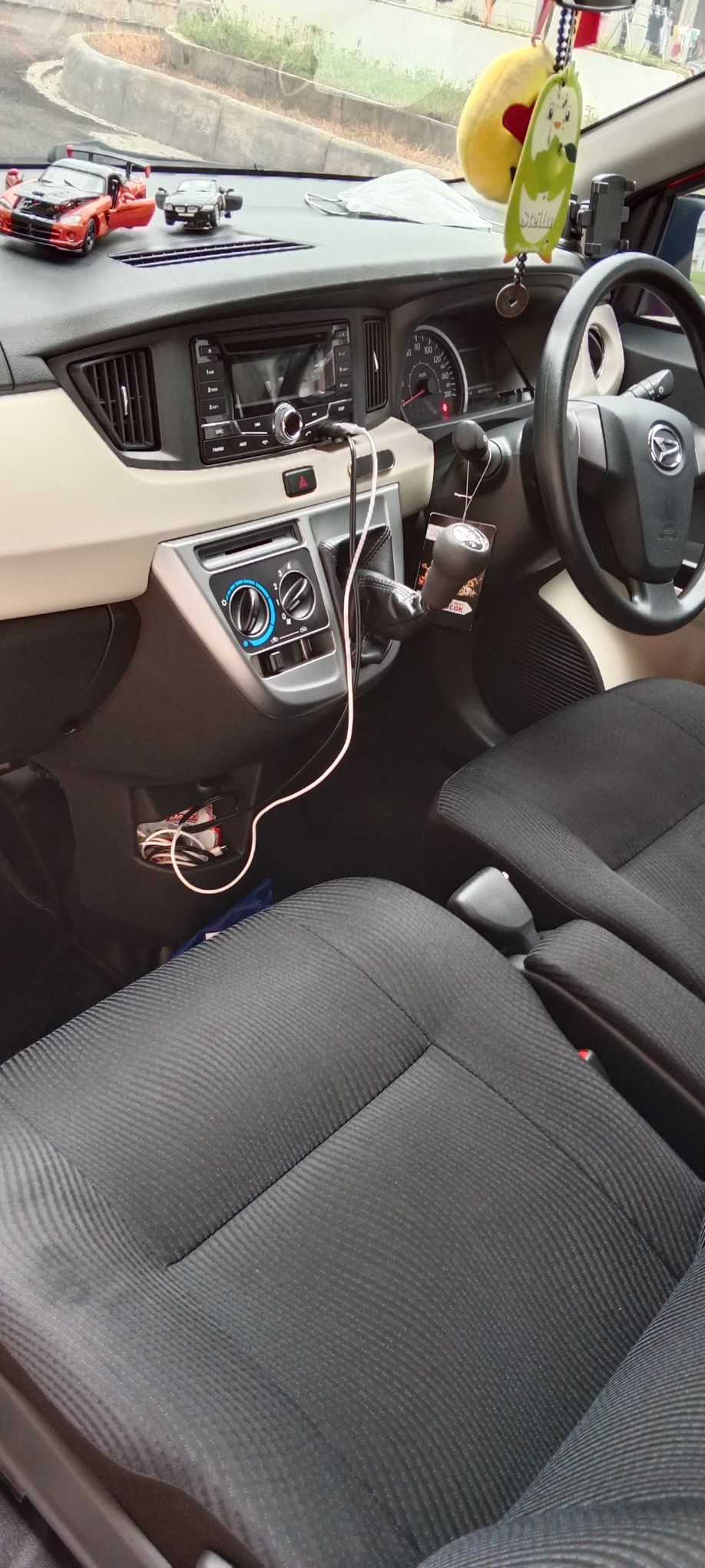 2019 Daihatsu Sigra 1.2 R DLX MT 2019 Daihatsu Sigra 1.2 R DLX MT