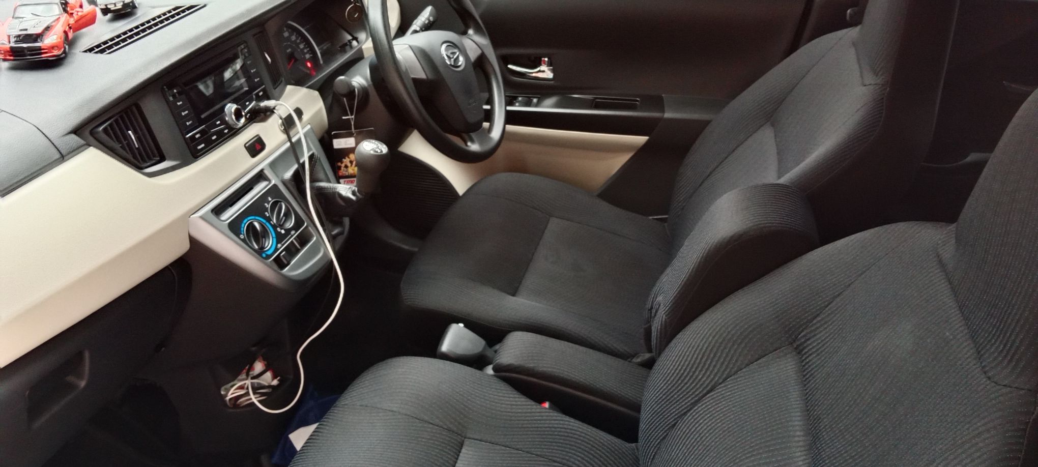 2019 Daihatsu Sigra 1.2 R DLX MT 2019 Daihatsu Sigra 1.2 R DLX MT