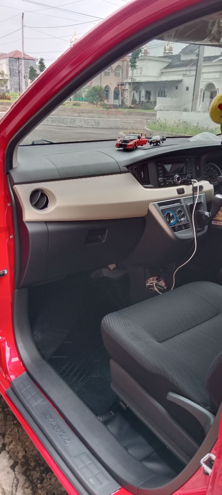 2019 Daihatsu Sigra 1.2 R DLX MT 2019 Daihatsu Sigra 1.2 R DLX MT