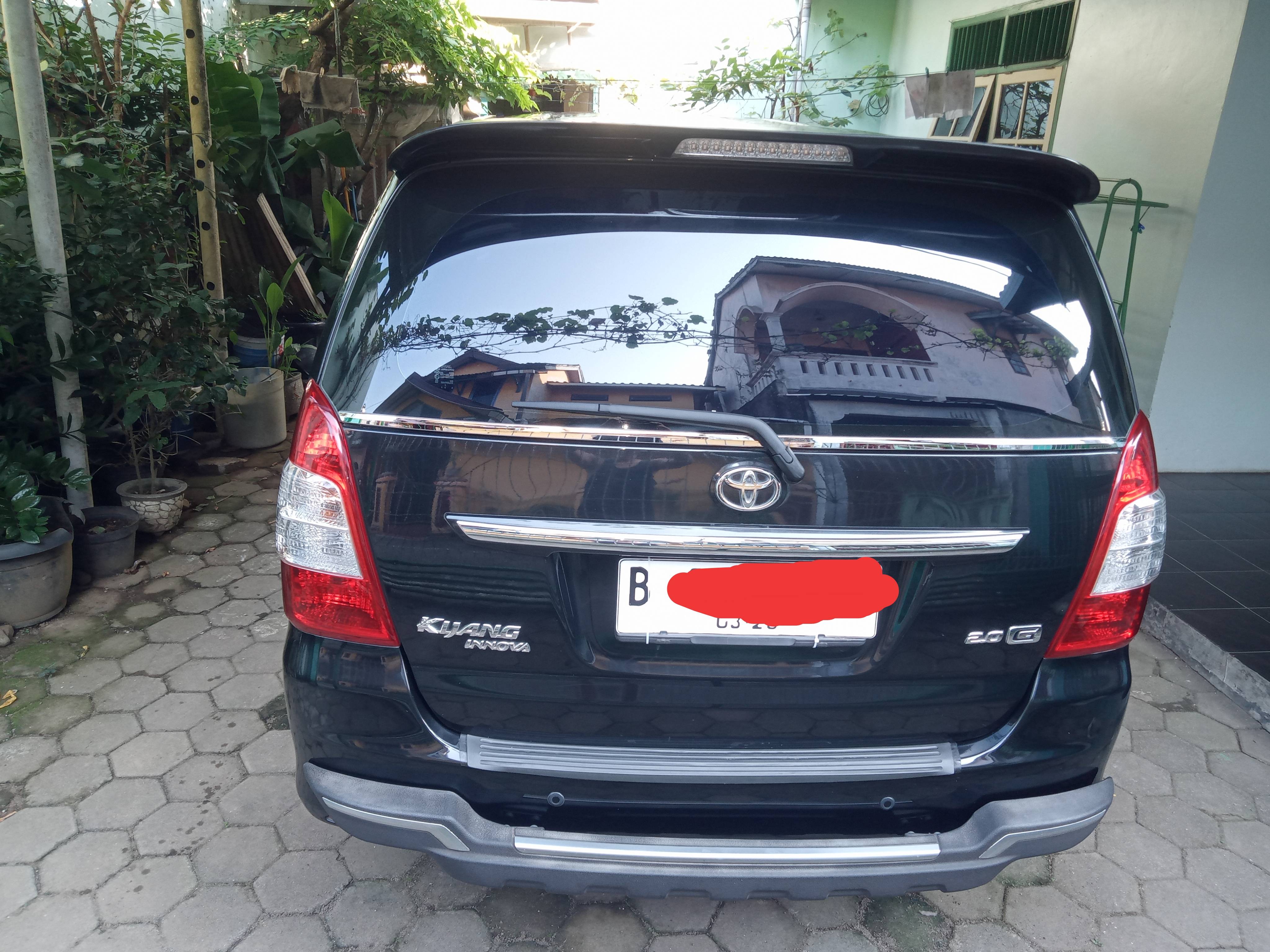 2013 Toyota Kijang Innova 2.0 G AT LUX 2013 Toyota Kijang Innova 2.0 G AT LUX