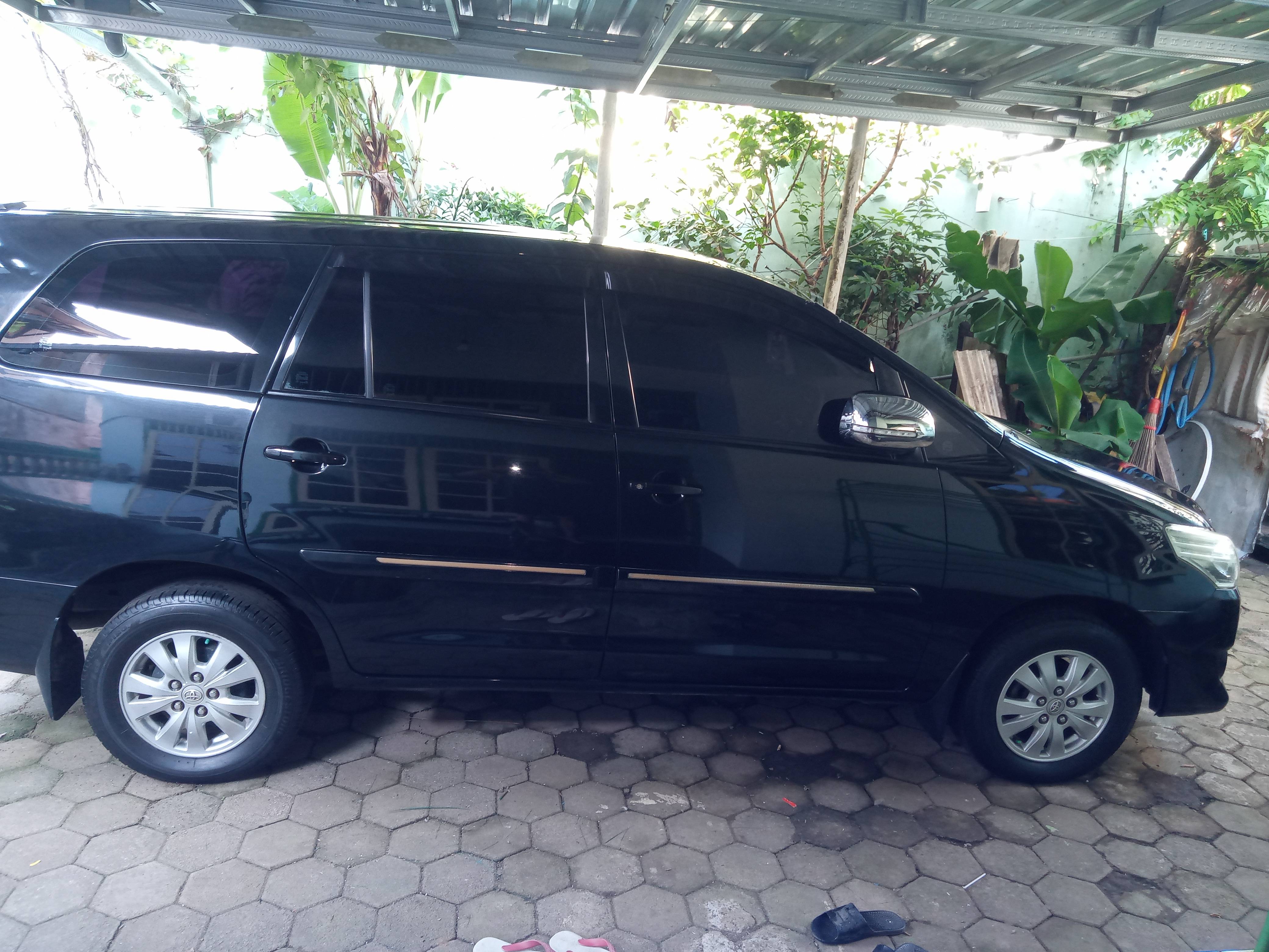 2013 Toyota Kijang Innova 2.0 G AT LUX 2013 Toyota Kijang Innova 2.0 G AT LUX