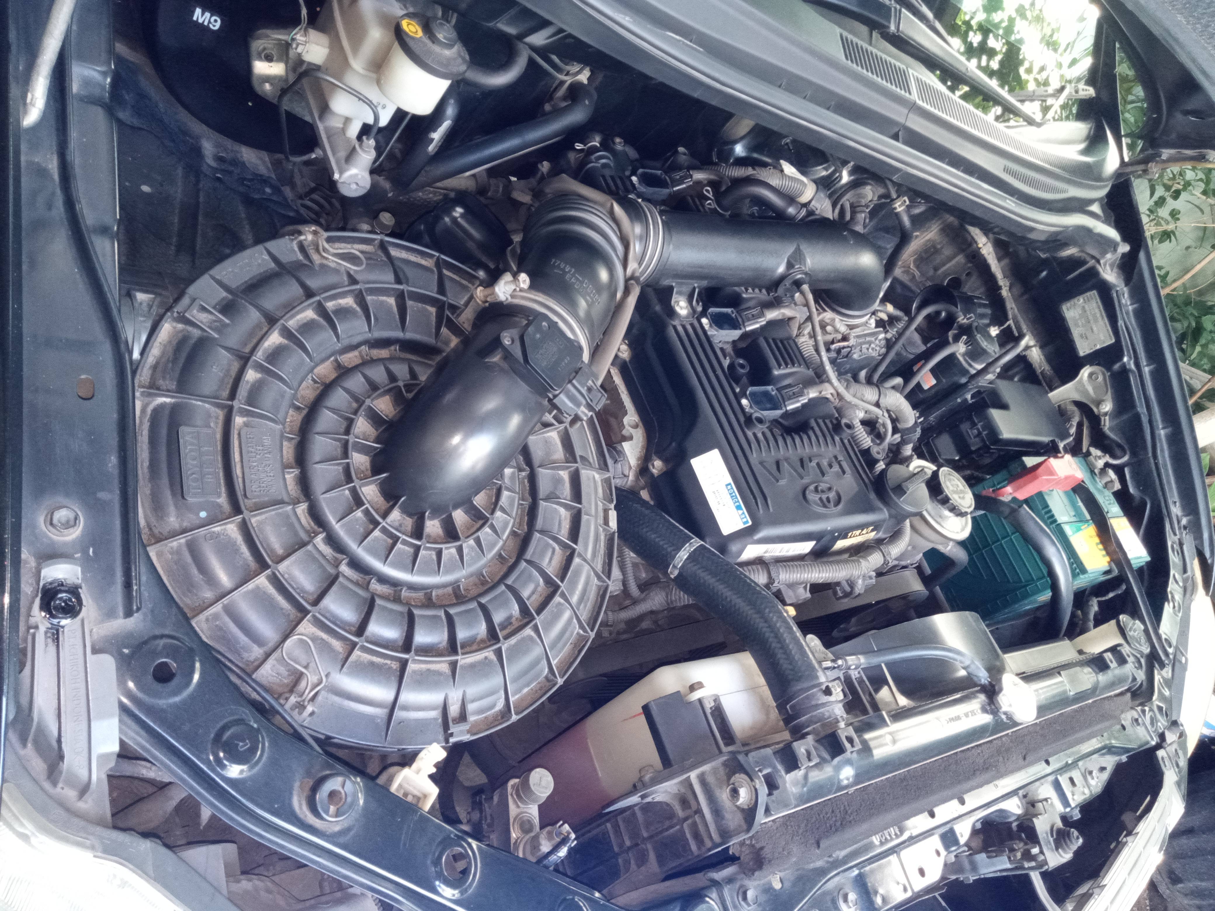 2013 Toyota Kijang Innova 2.0 G AT LUX 2013 Toyota Kijang Innova 2.0 G AT LUX