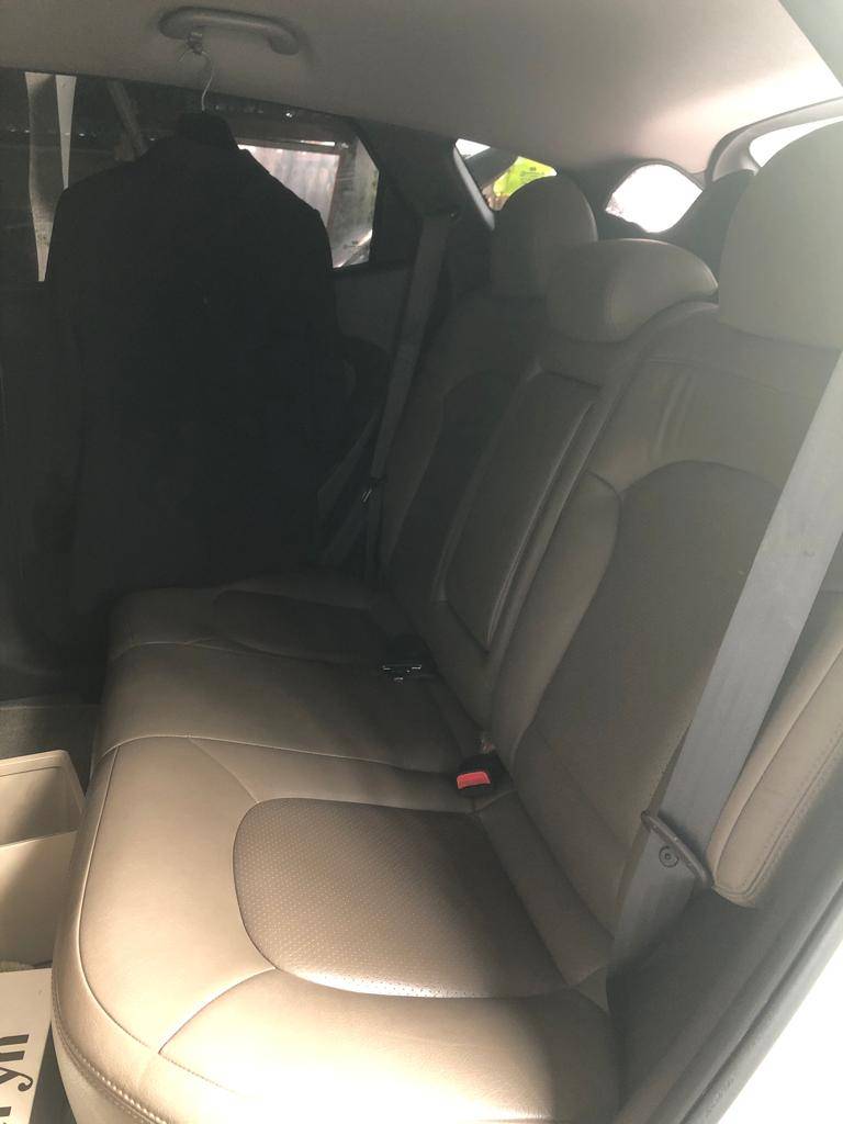 2012 Hyundai Tucson 2.0L GLS AT 2012 Hyundai Tucson 2.0L GLS AT