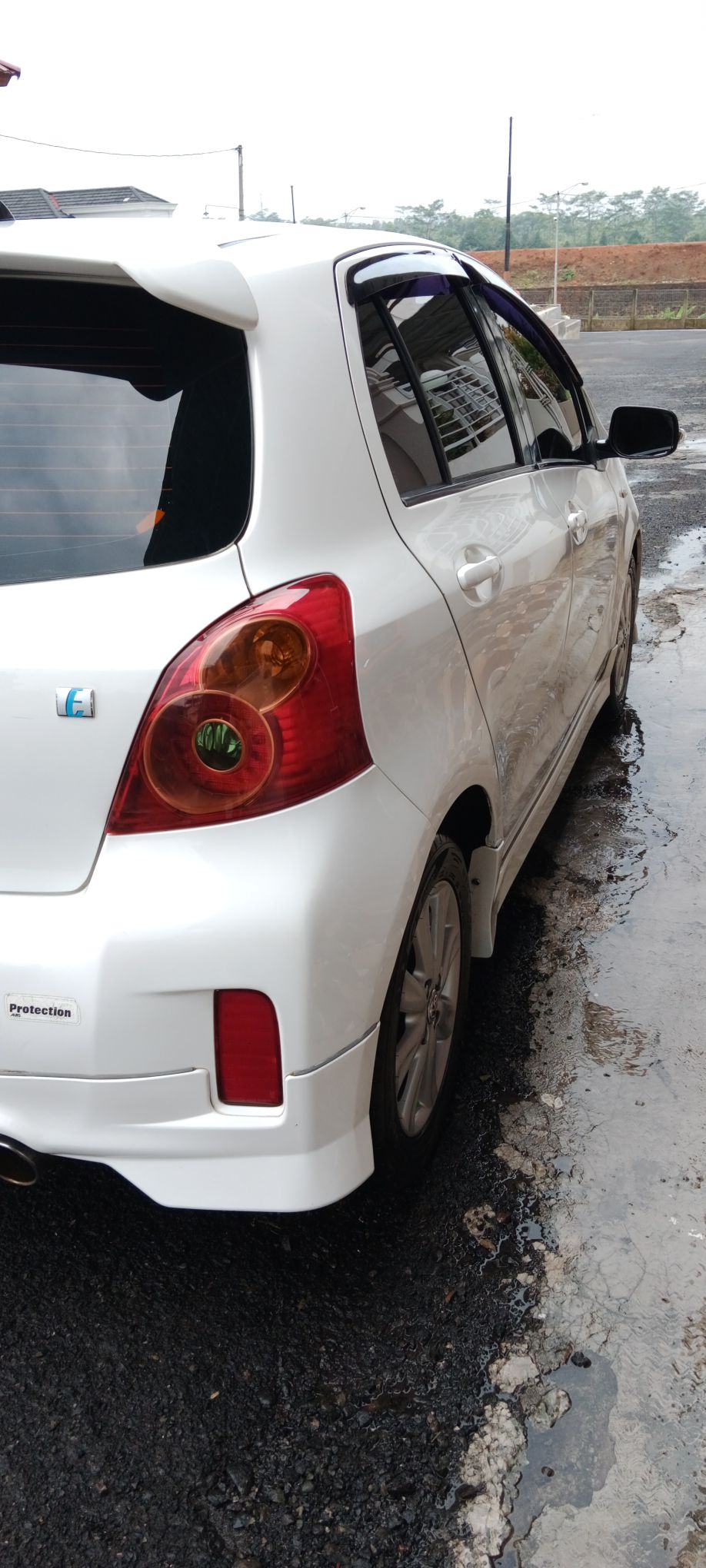 2012 Toyota Yaris E Grade M/T 2012 Toyota Yaris E Grade M/T