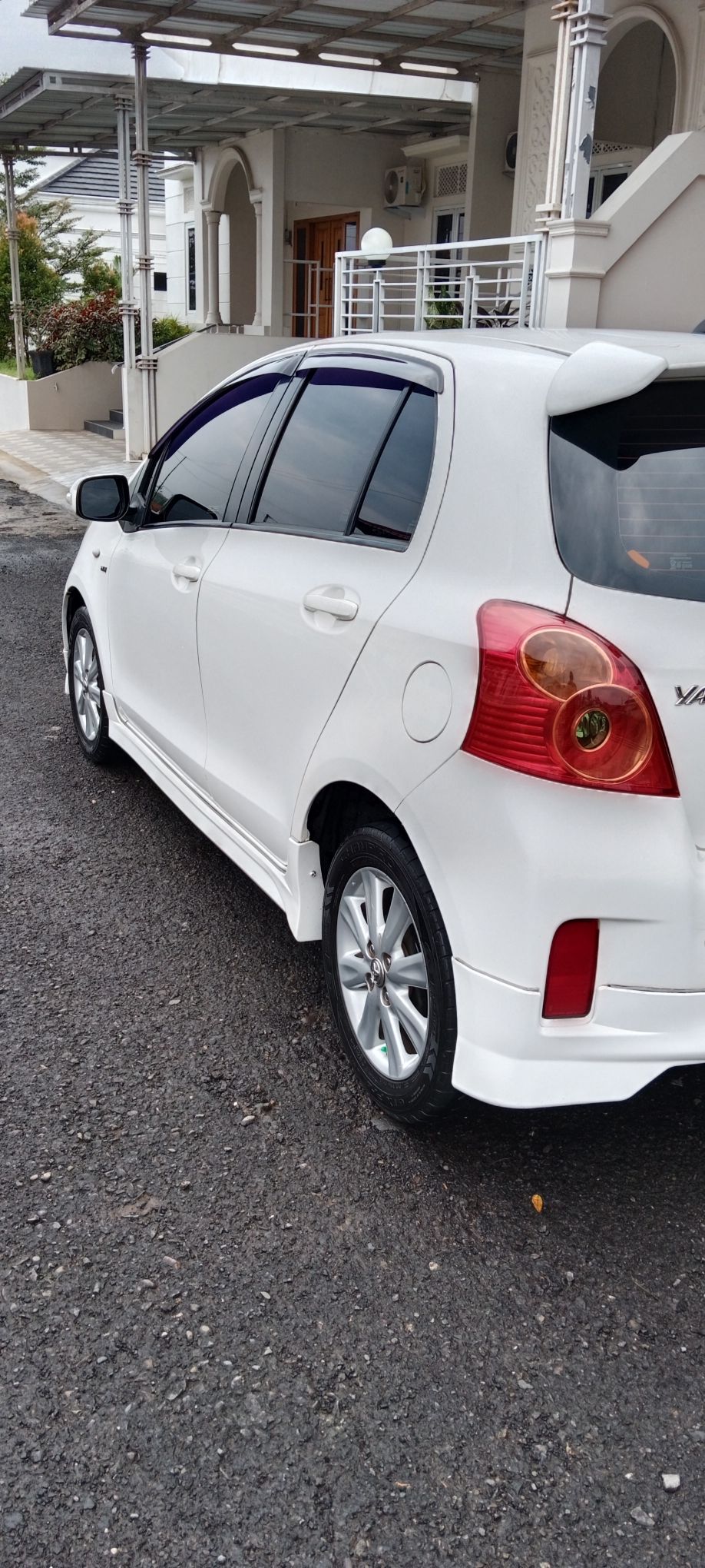 2012 Toyota Yaris E Grade M/T 2012 Toyota Yaris E Grade M/T