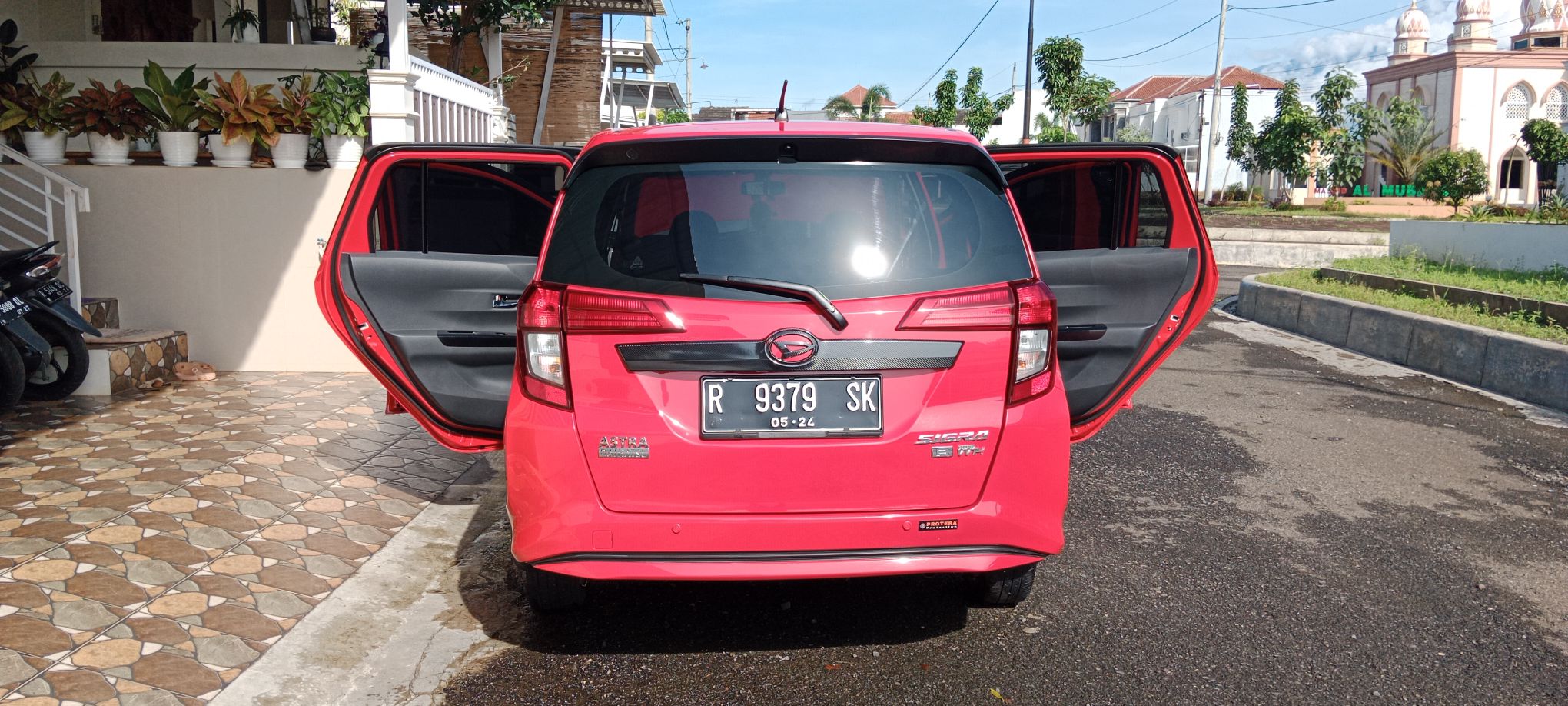 2012 Daihatsu Sigra 1.2 R DLX MT 2012 Daihatsu Sigra 1.2 R DLX MT