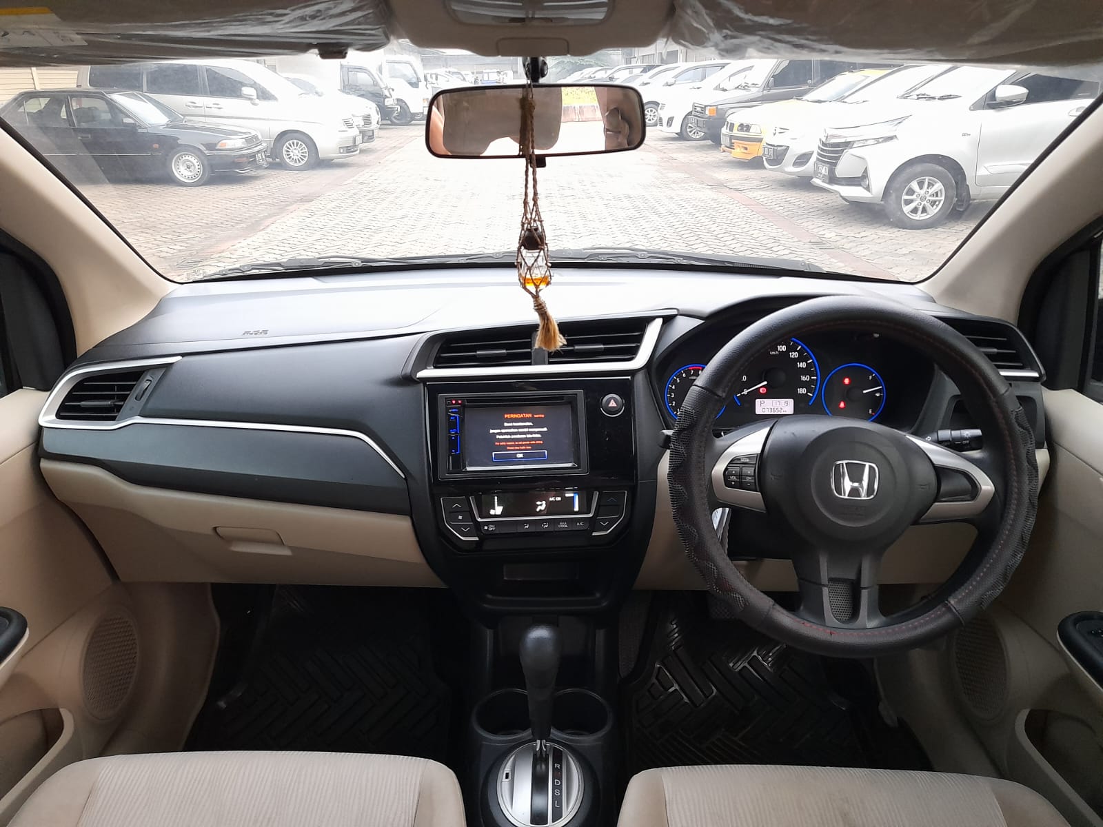 2017 Honda Mobilio E 1.5L AT 2017 Honda Mobilio E 1.5L AT