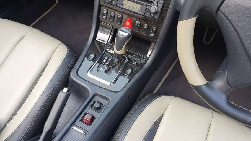 2004 Mercedes Benz SLK-Class 2004 Mercedes Benz SLK-Class