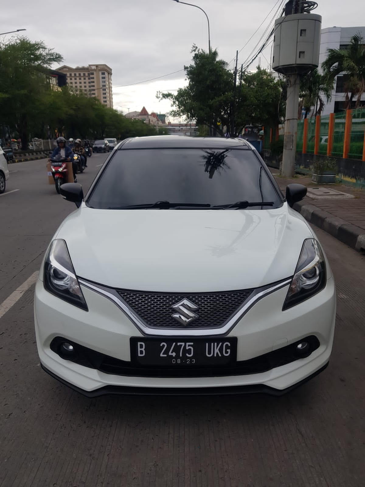 Spesifikasi & Fitur Suzuki Neo Baleno - Zigwheels Indonesia