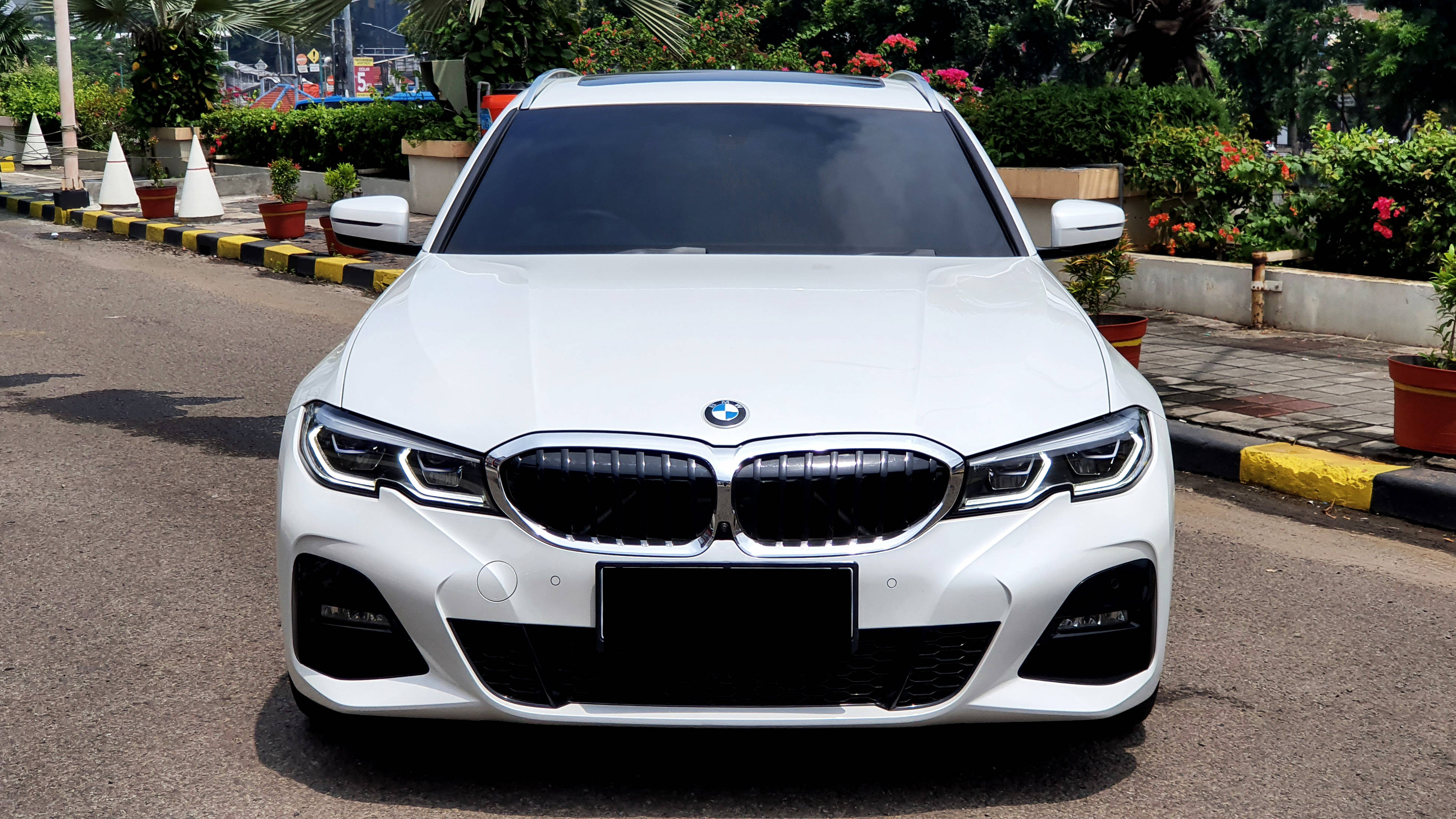 Old 2020 BMW 3 Series Sedan 320i M Sport 320i M Sport