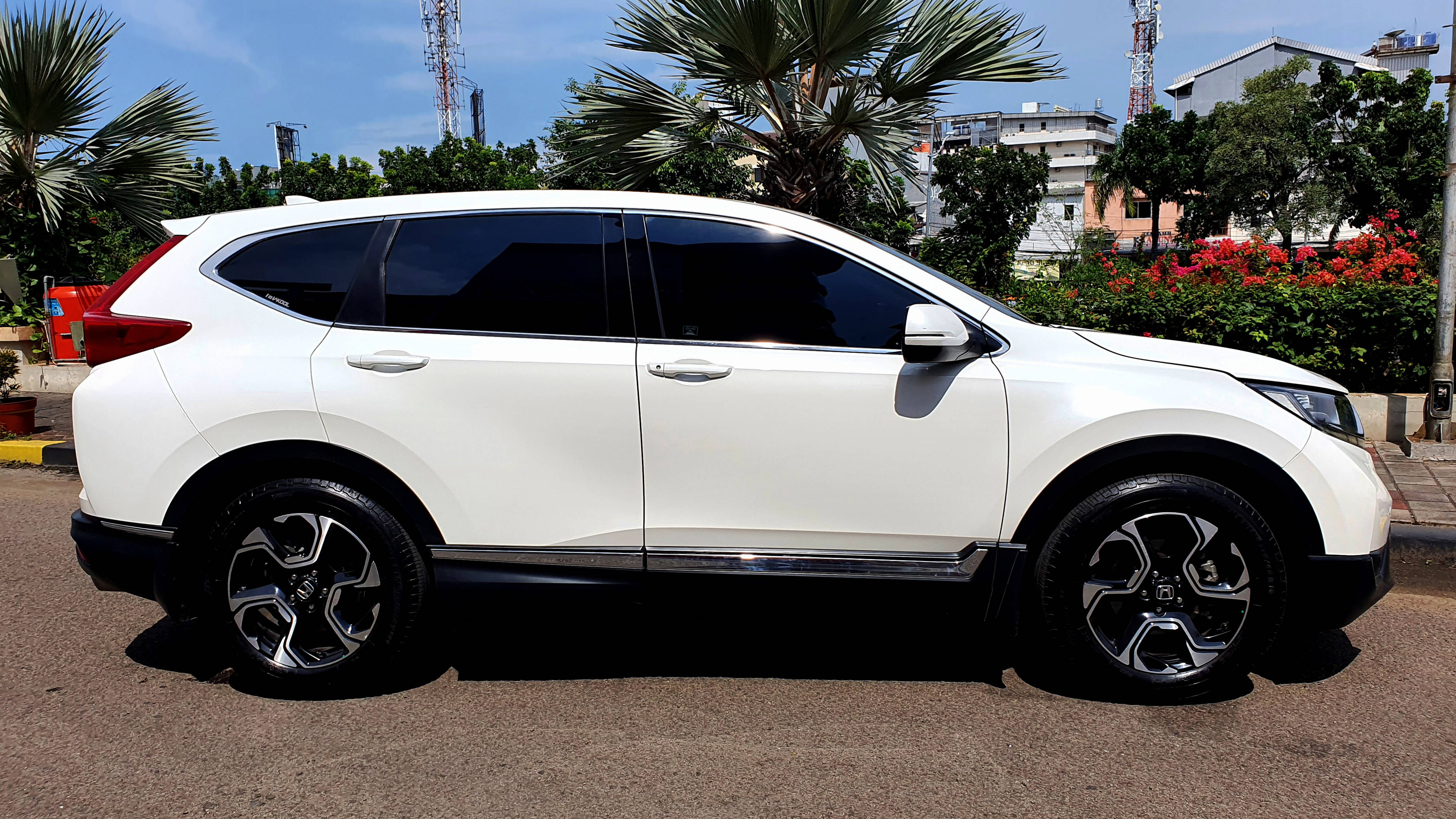 Dijual 2019 Honda CRV Standar 1.5L AT Standar 1.5L AT Bekas