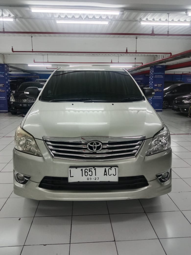 2013 Toyota Innova 2013 Toyota Innova
