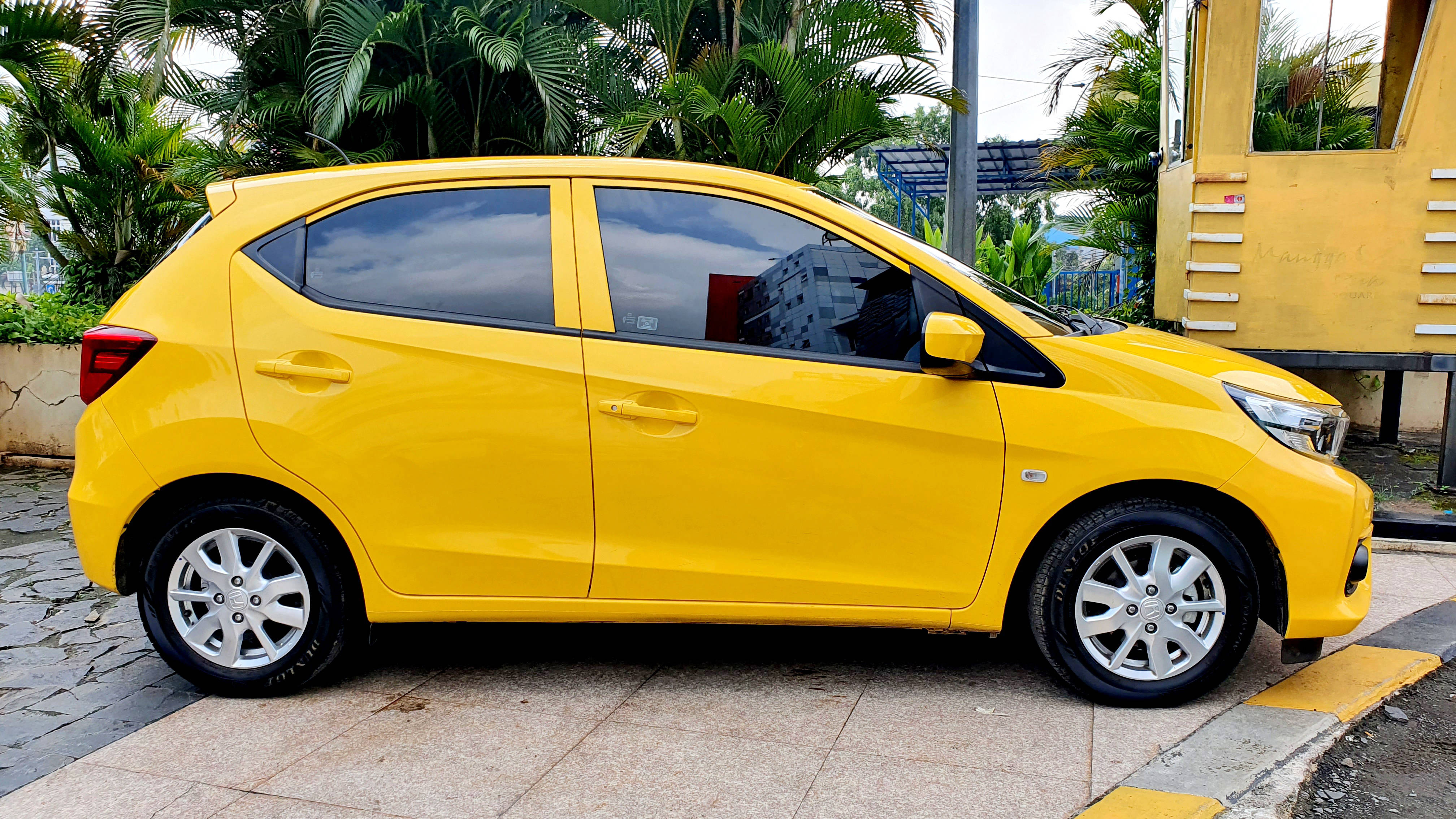 Dijual 2021 Honda Brio Satya E Satya E Bekas